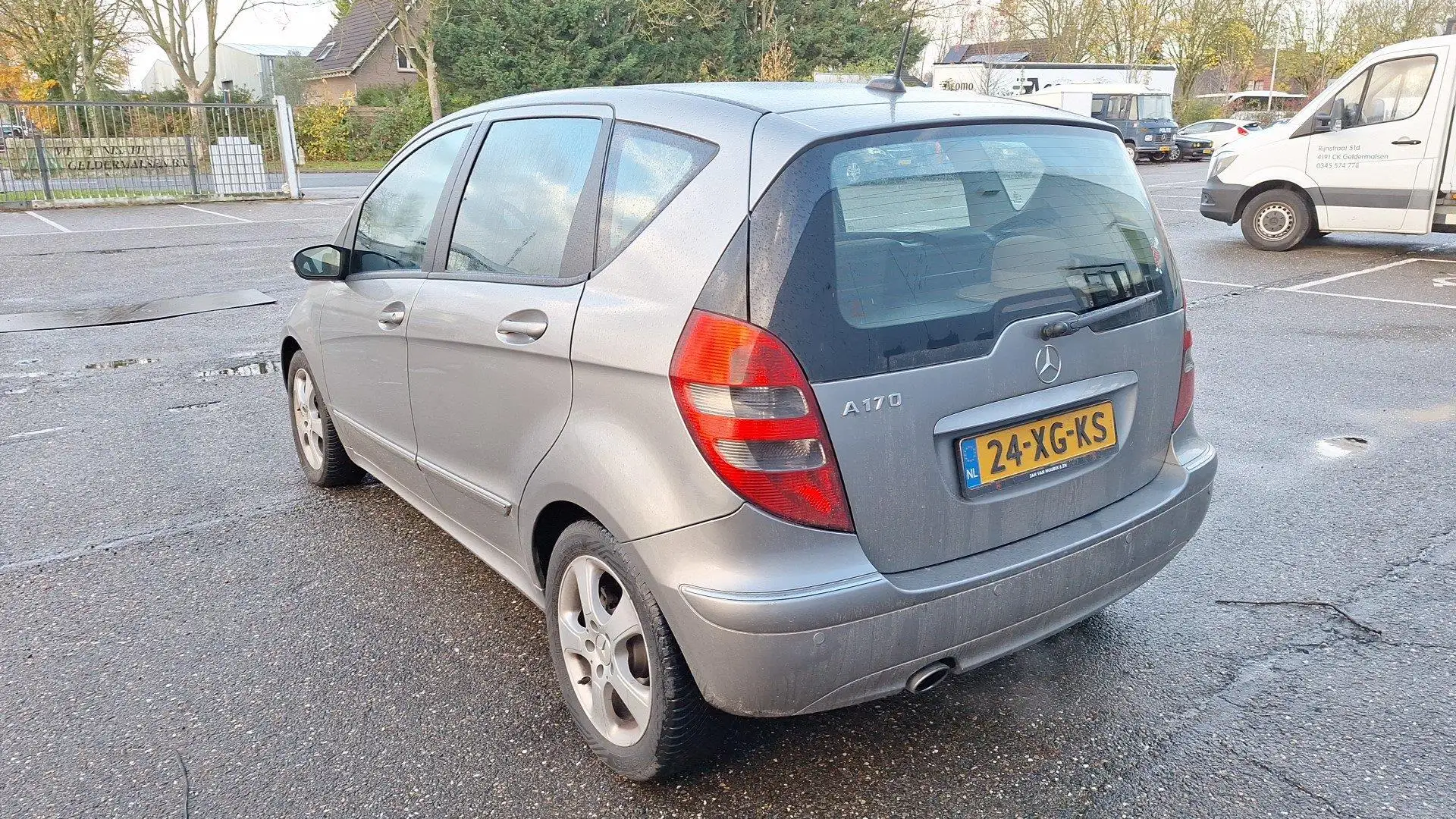 Mercedes-Benz A 170 Avantgarde Automaat Airco PDC Hoge zit Grijs - 2