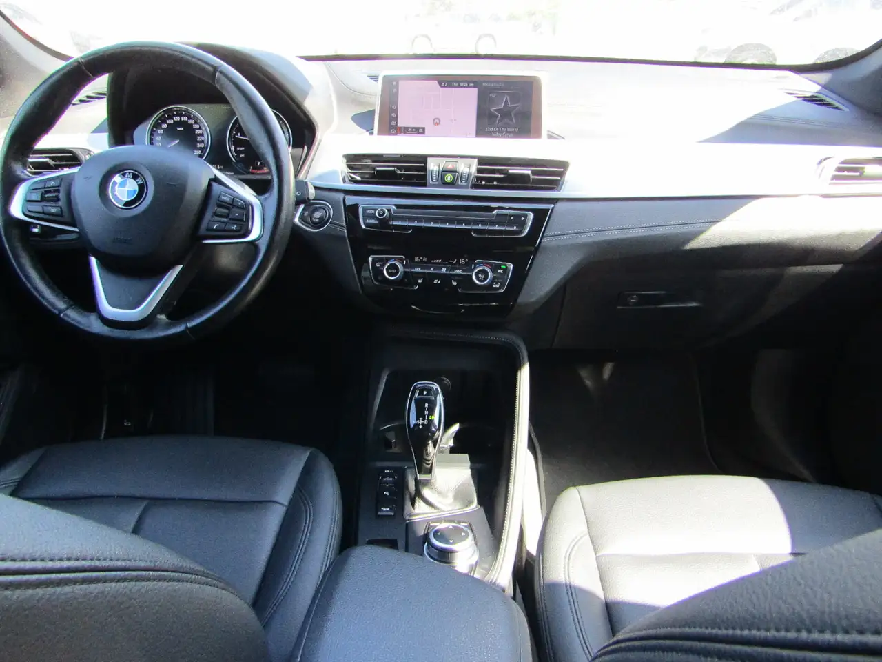 BMW X1 снимка BMW X1