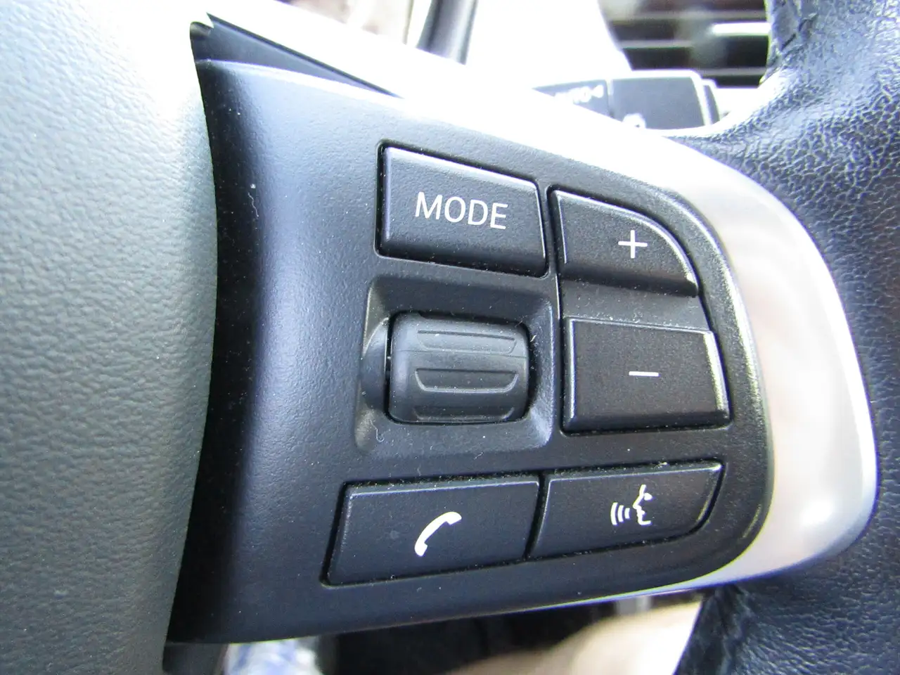 BMW X1 снимка BMW X1