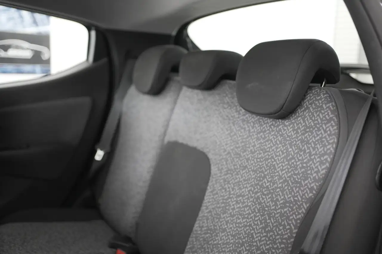 Lancia Ypsilon 2023 — фото 10