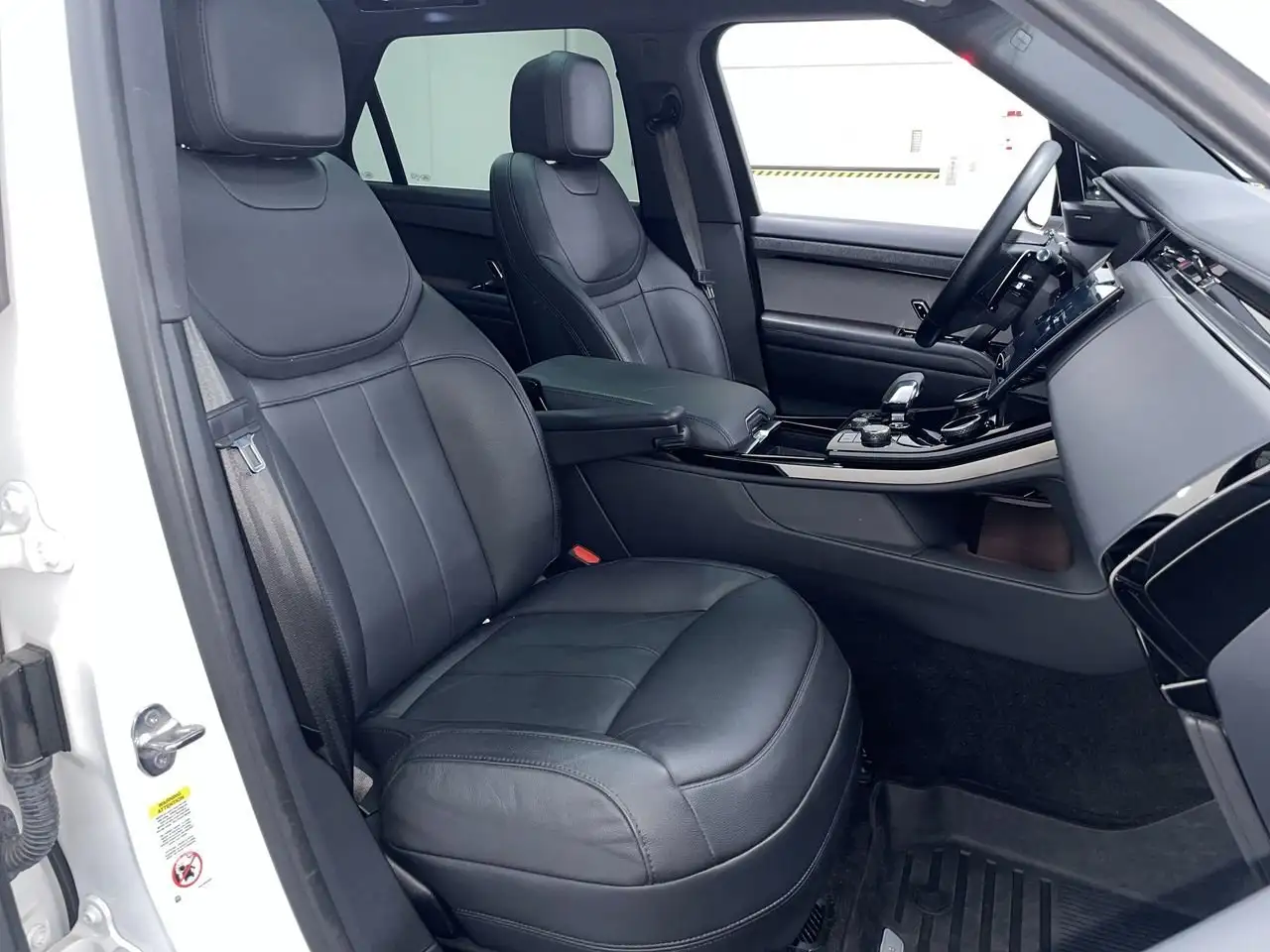Land Rover Range Rover Sport снимка Land Rover Range Rover Sport