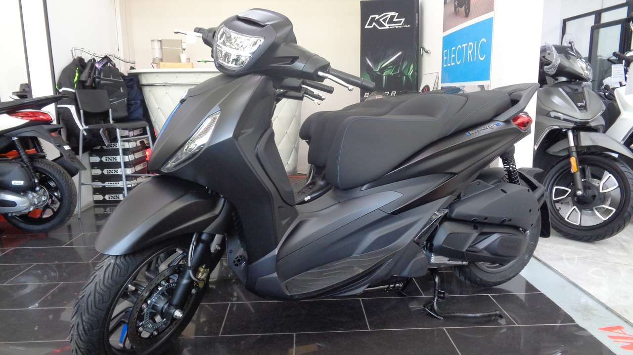 Piaggio Beverly 310S listino 6000 con 800 euro di vantaggi piaggio