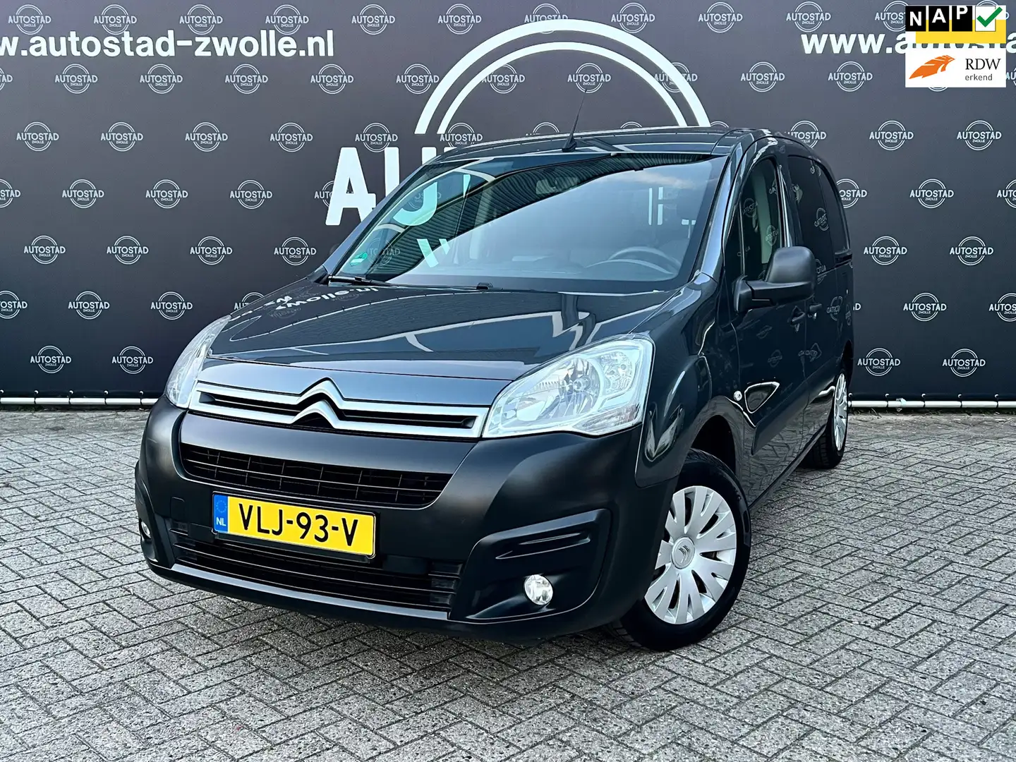 Citroen Berlingo 1.6 BlueHDI 100 Business Economy S&S MARGE Automaa Grijs - 1