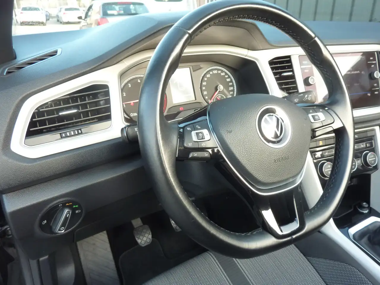Volkswagen T-Roc Cabriolet 1.0 TSI Style OPF (EU6AP), миниатюра 13