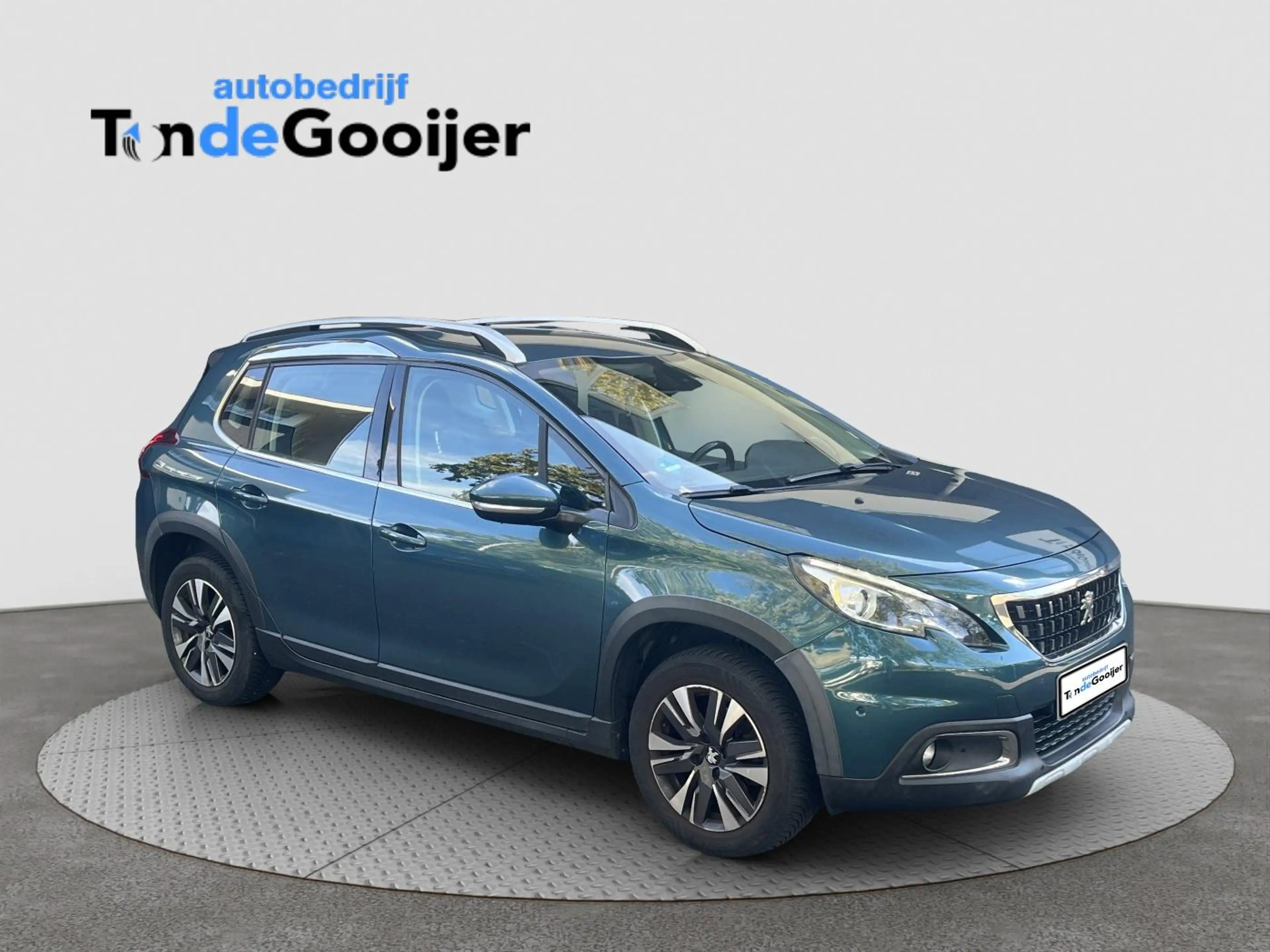 Peugeot 2008 1.2 PureTech Allure | CLIMA | NAV. | CAMERA | TREK