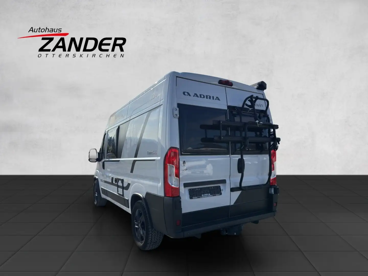 Adria Twin 540 - viele Extras - 18 Zoll A/T Bereifung Weiß - 2