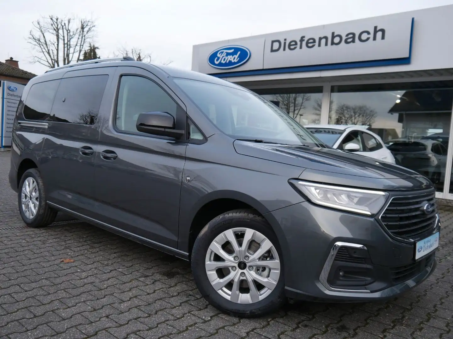 Ford Grand Tourneo Connect Titanium Automatik + LED Grau - 1