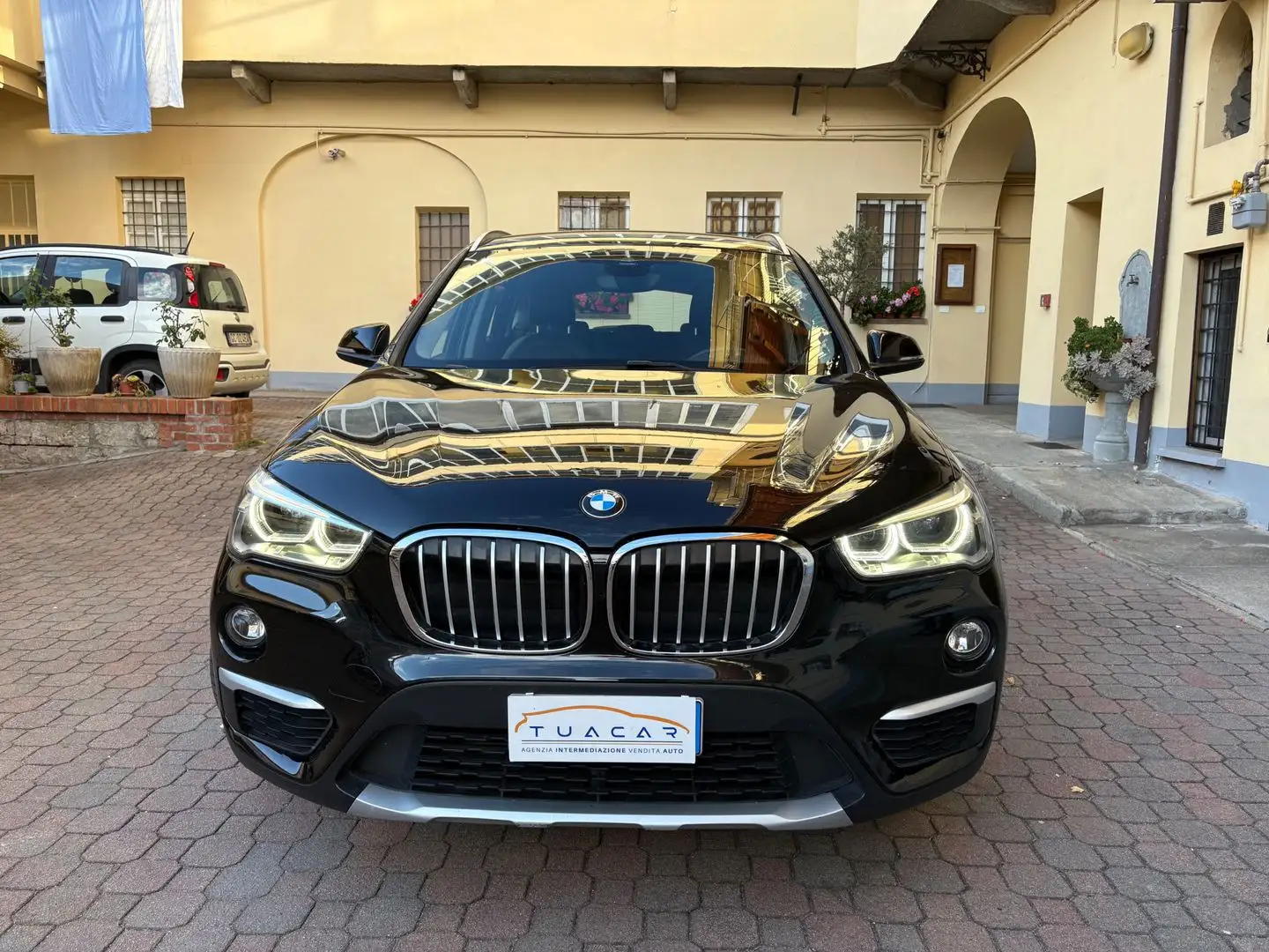 BMW X1 xLine 18 d xdrive Noir - 2