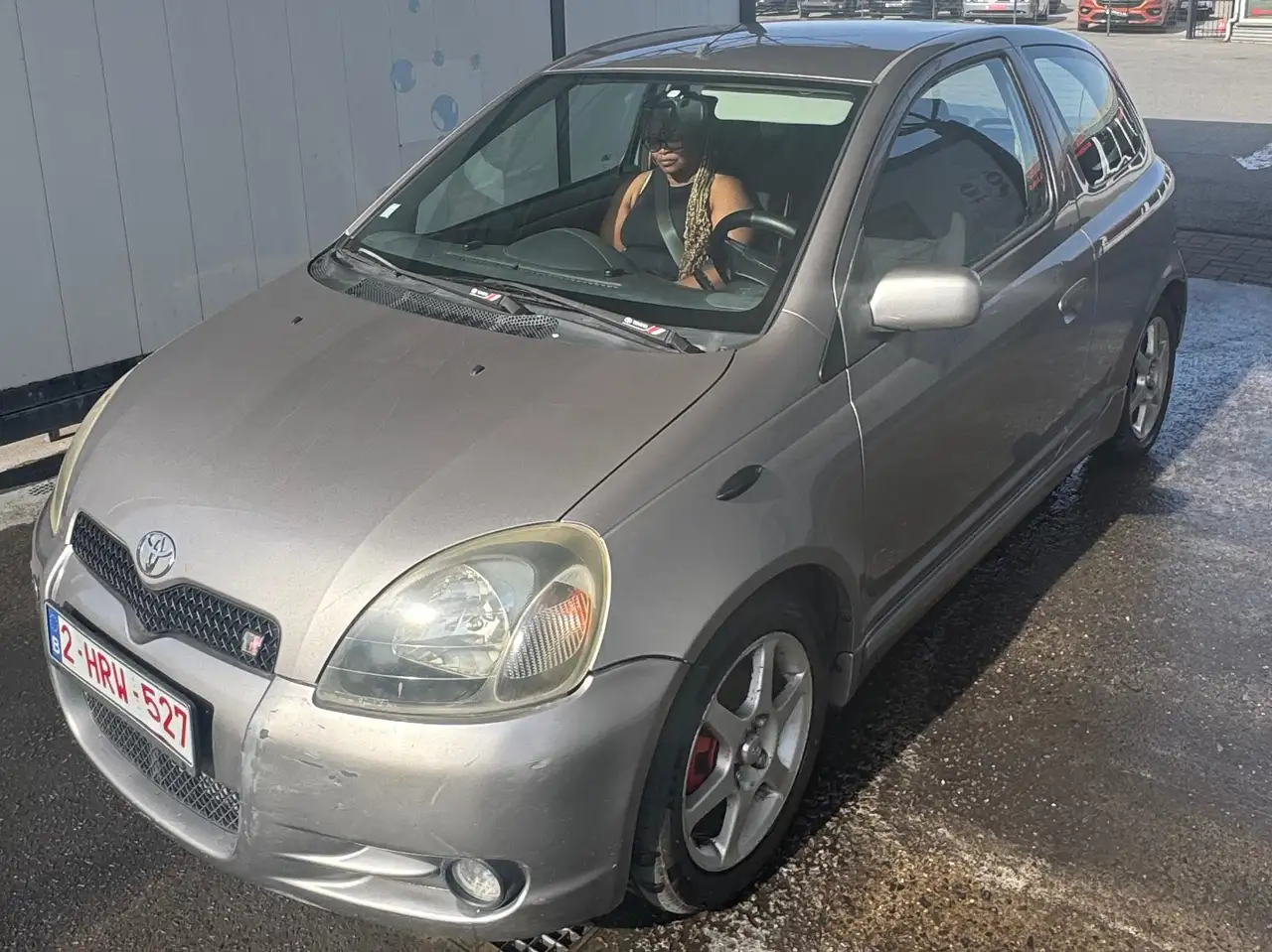 Toyota Yaris 1.5i VVT-i 16v TS, foto 4