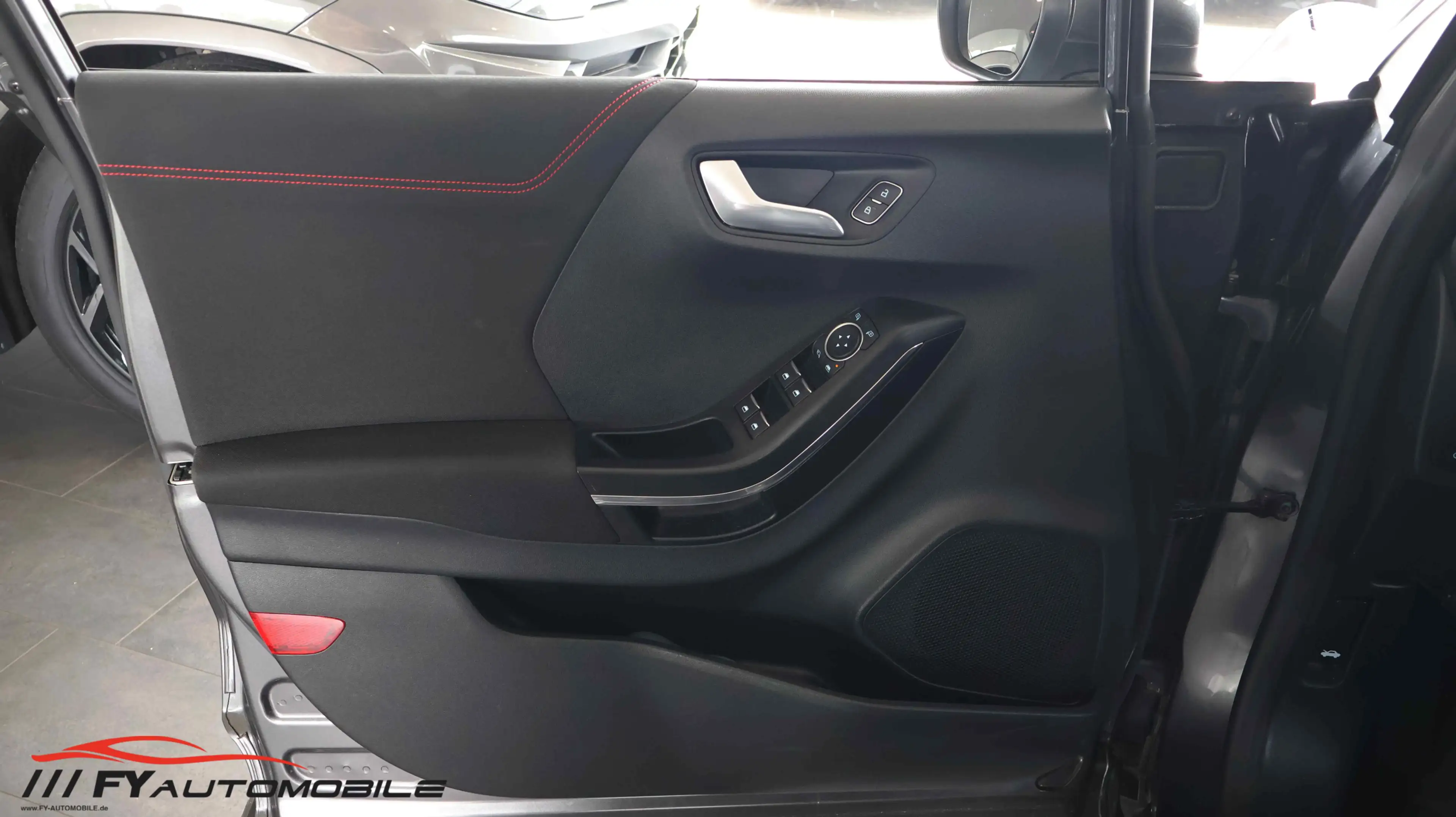 Ford Puma ST-Line — photo 12