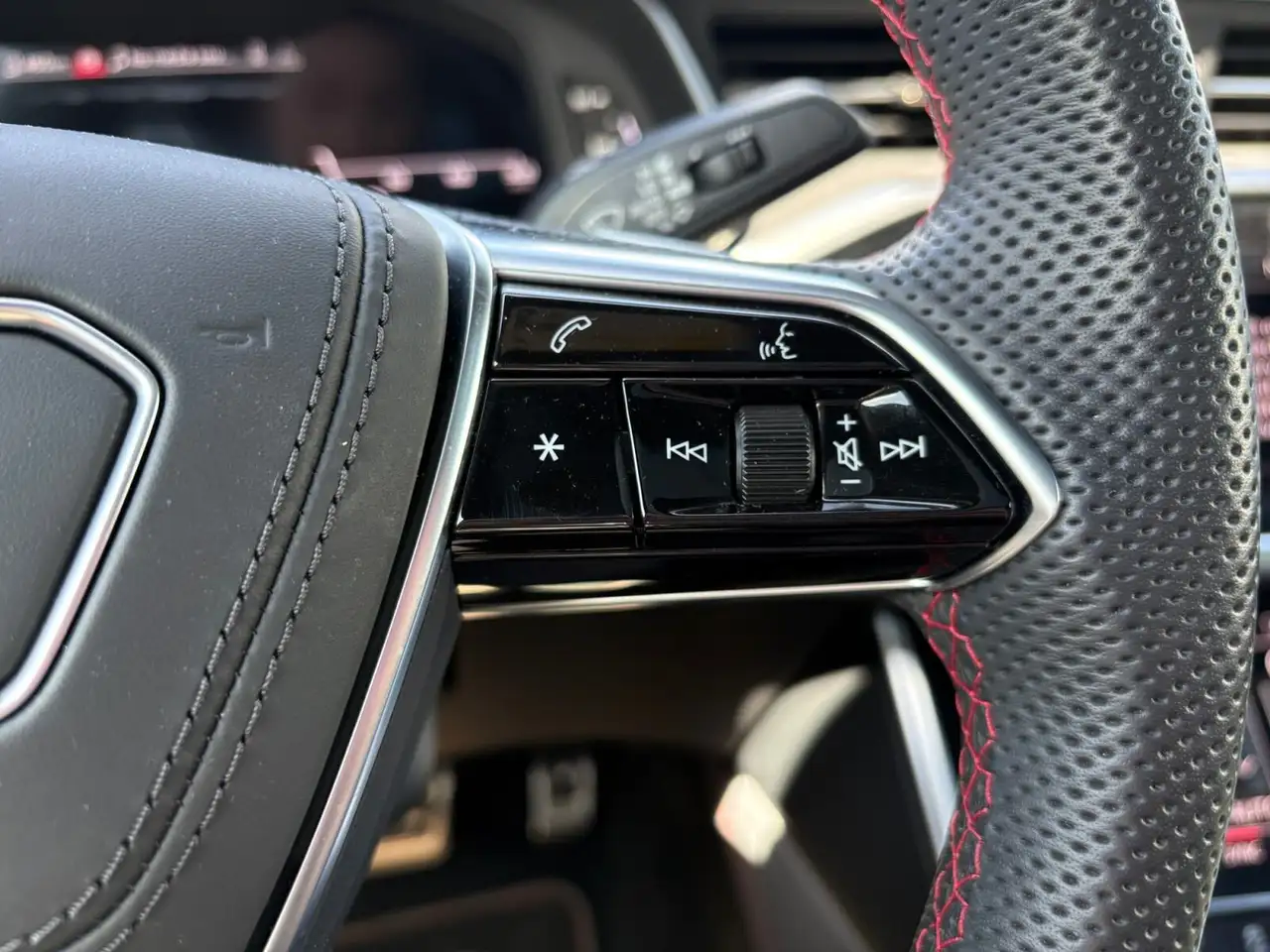Audi S6 снимка Audi S6