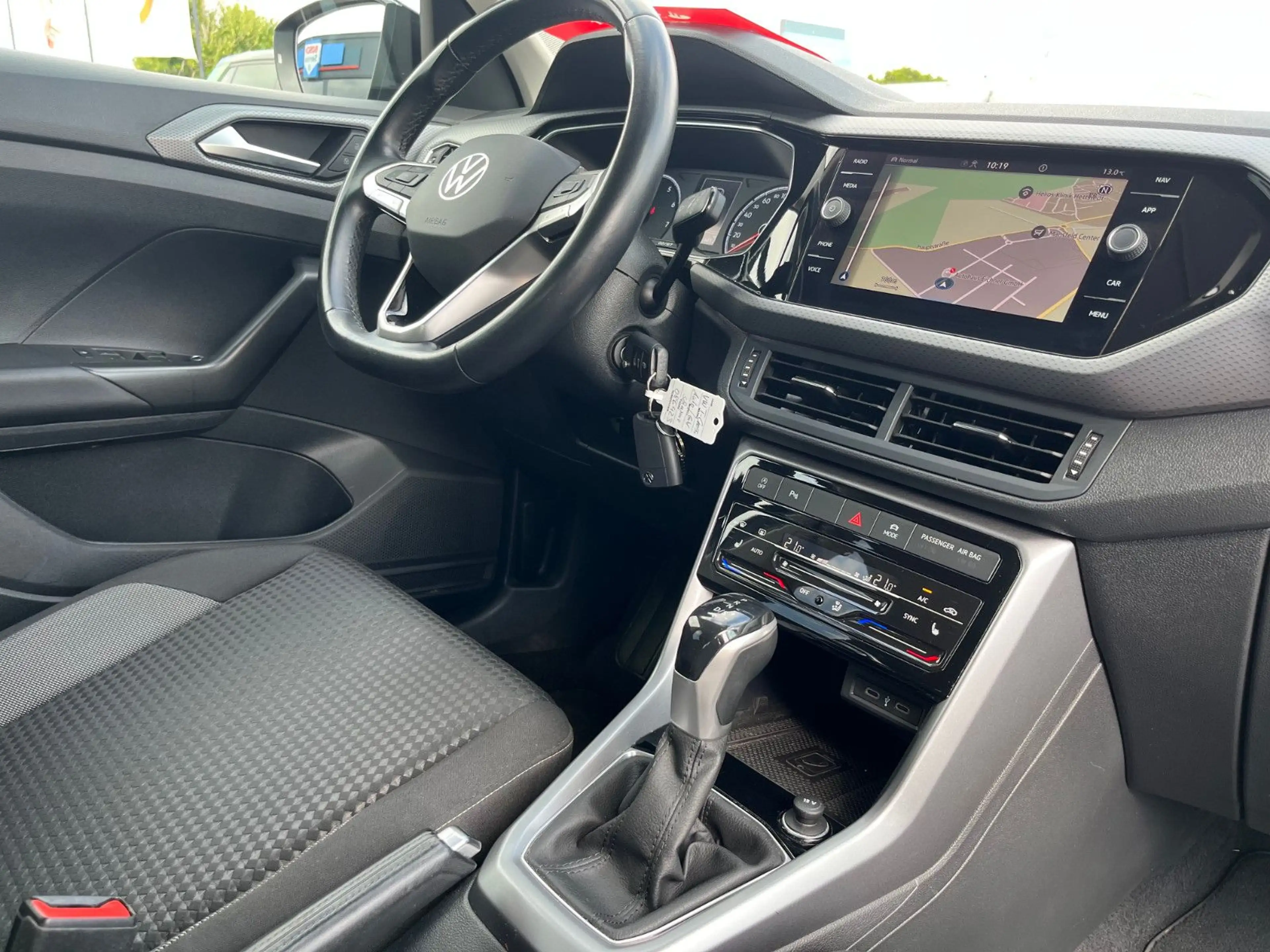 Volkswagen T-Cross Active mit NAVI+PDC+ACC+Sitzhzg — photo 13