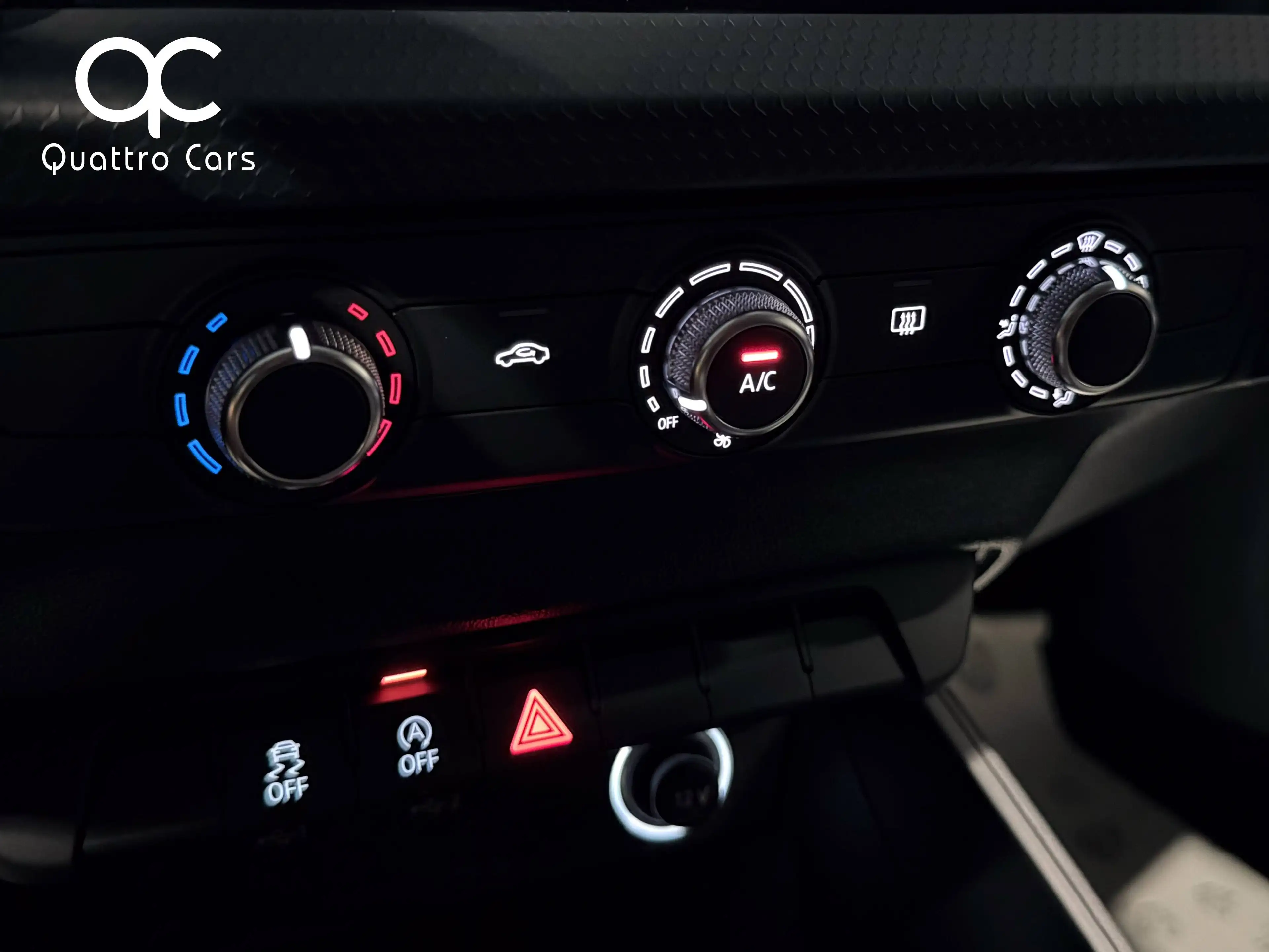 Audi A1 Garantie 3 ans possible / Sportback 25 TFSI / Car Play — photo 21