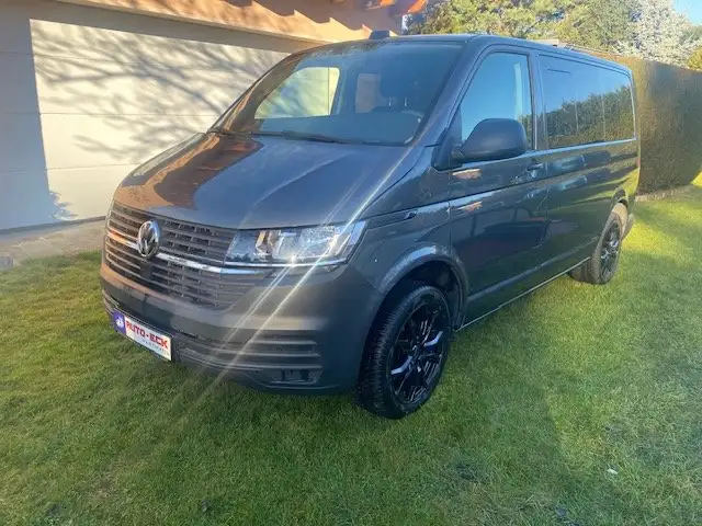 Volkswagen T6.1 Kombi 8 Sitzer LED