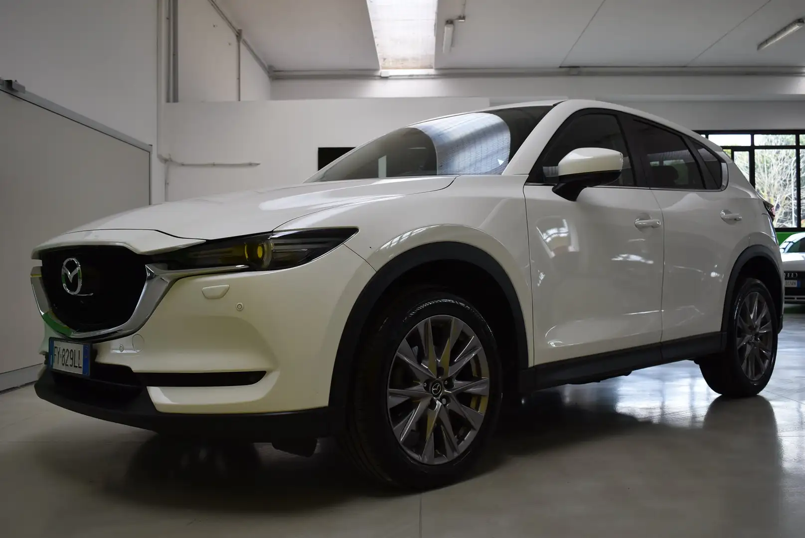Mazda CX-5 CX-5 II 2017 2.2 Exceed 2wd 150cv auto my19 Bianco - 1