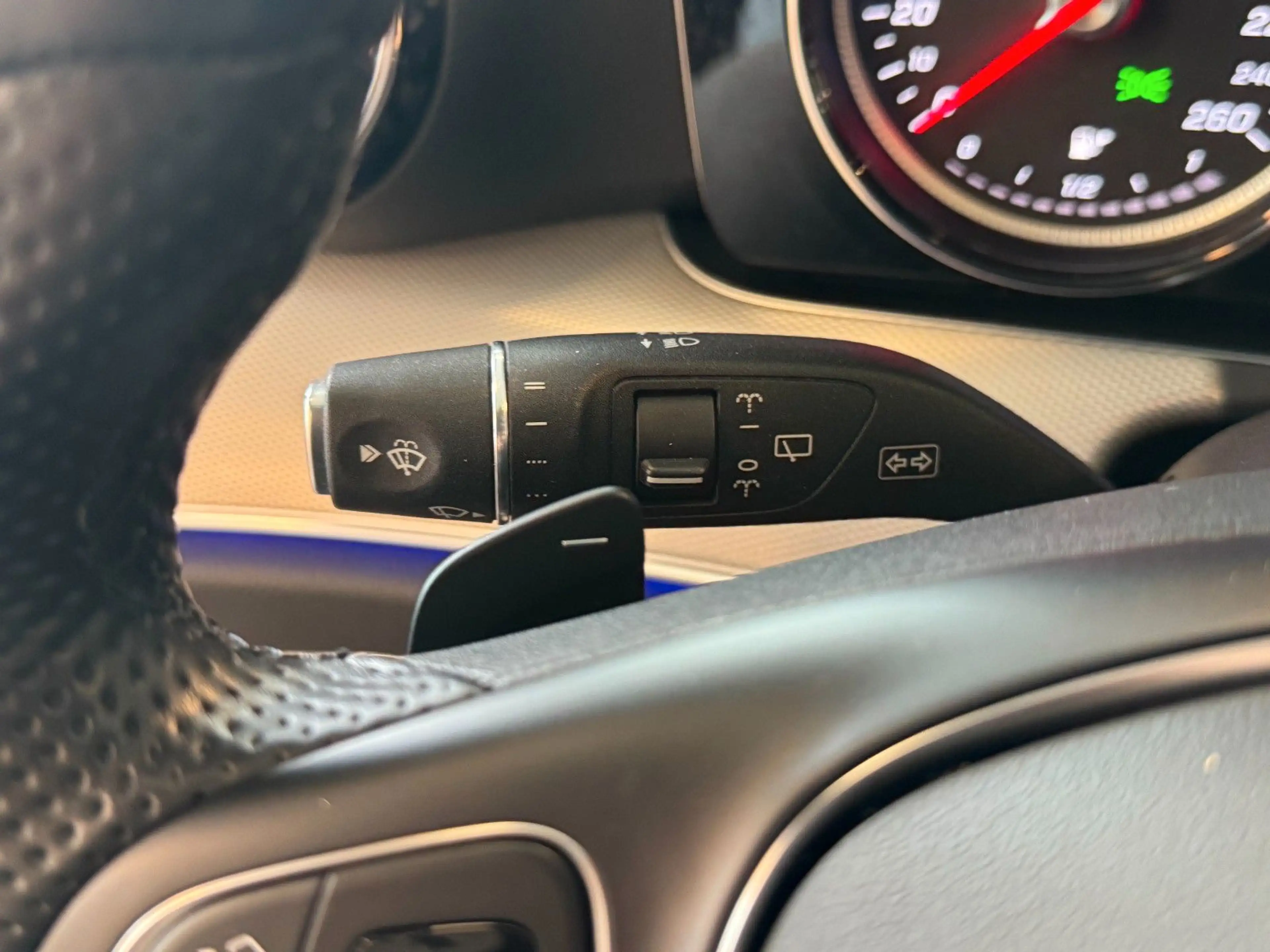 Mercedes-Benz E 200 T AVA 9G-Tr LED SHZ Rü-Ka CarPlay Ambiente — photo 16