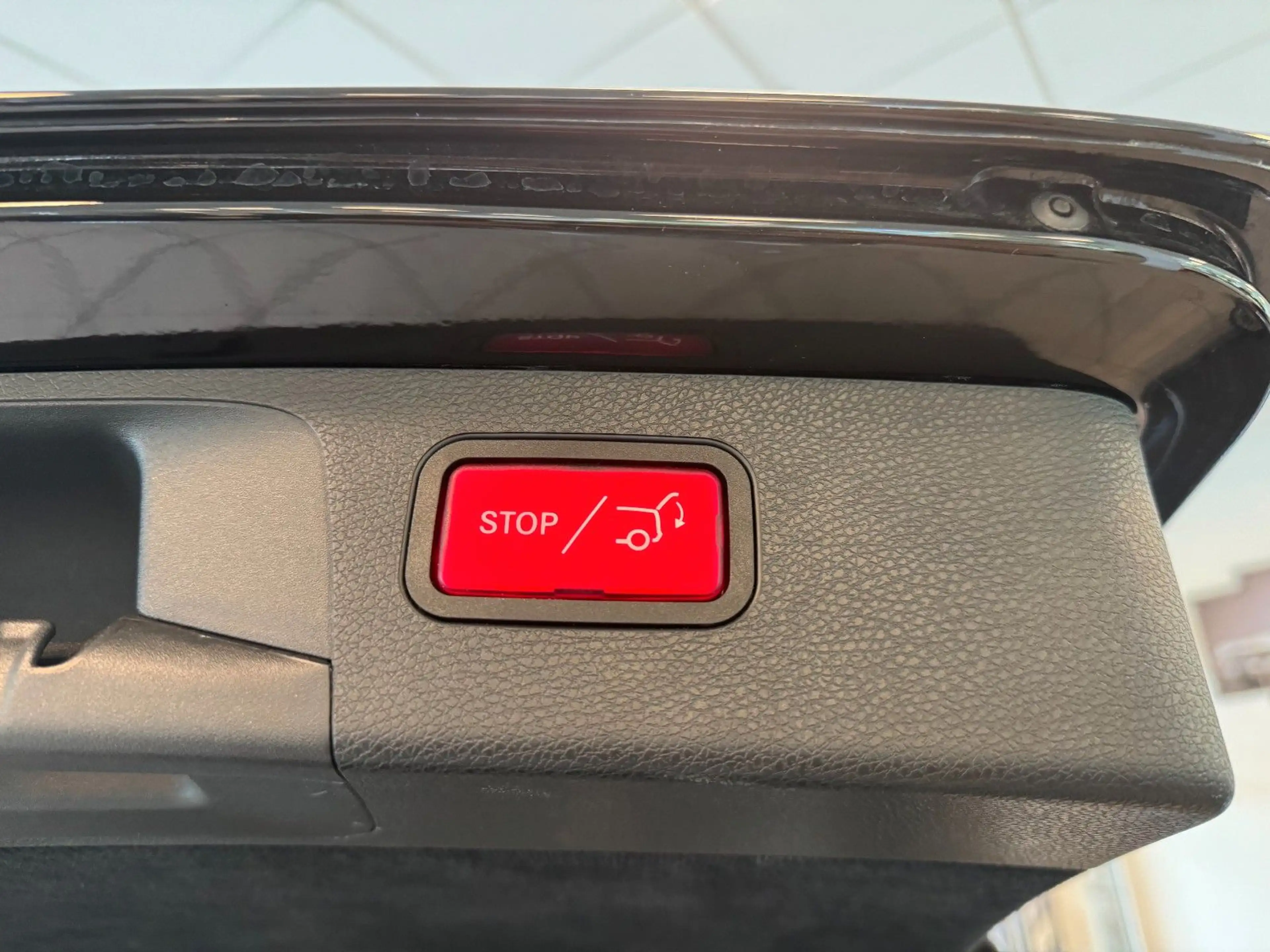 Mercedes-Benz E 200 T AVA 9G-Tr LED SHZ Rü-Ka CarPlay Ambiente — photo 7