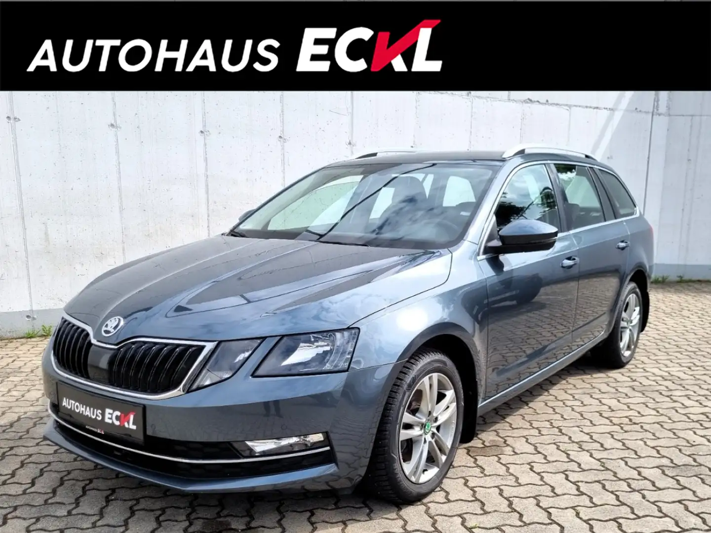Skoda Octavia Kombi 1,0 TSI Style mit Anhängerkupplung Grau - 1
