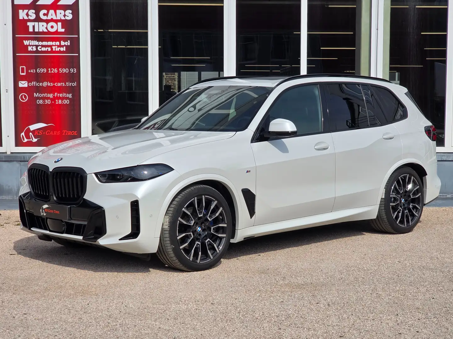 BMW X5 30 d xDrive M Sport Connected Professional Weiß - 2