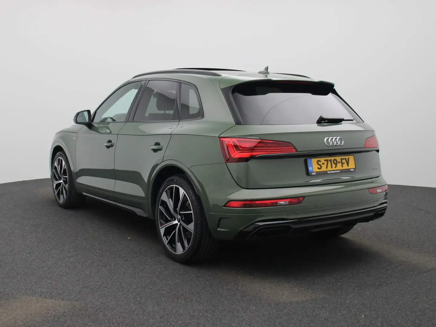Audi Q5 40 TFSI S edition | Leder | Panorama dak | Stoelve Grün - 2