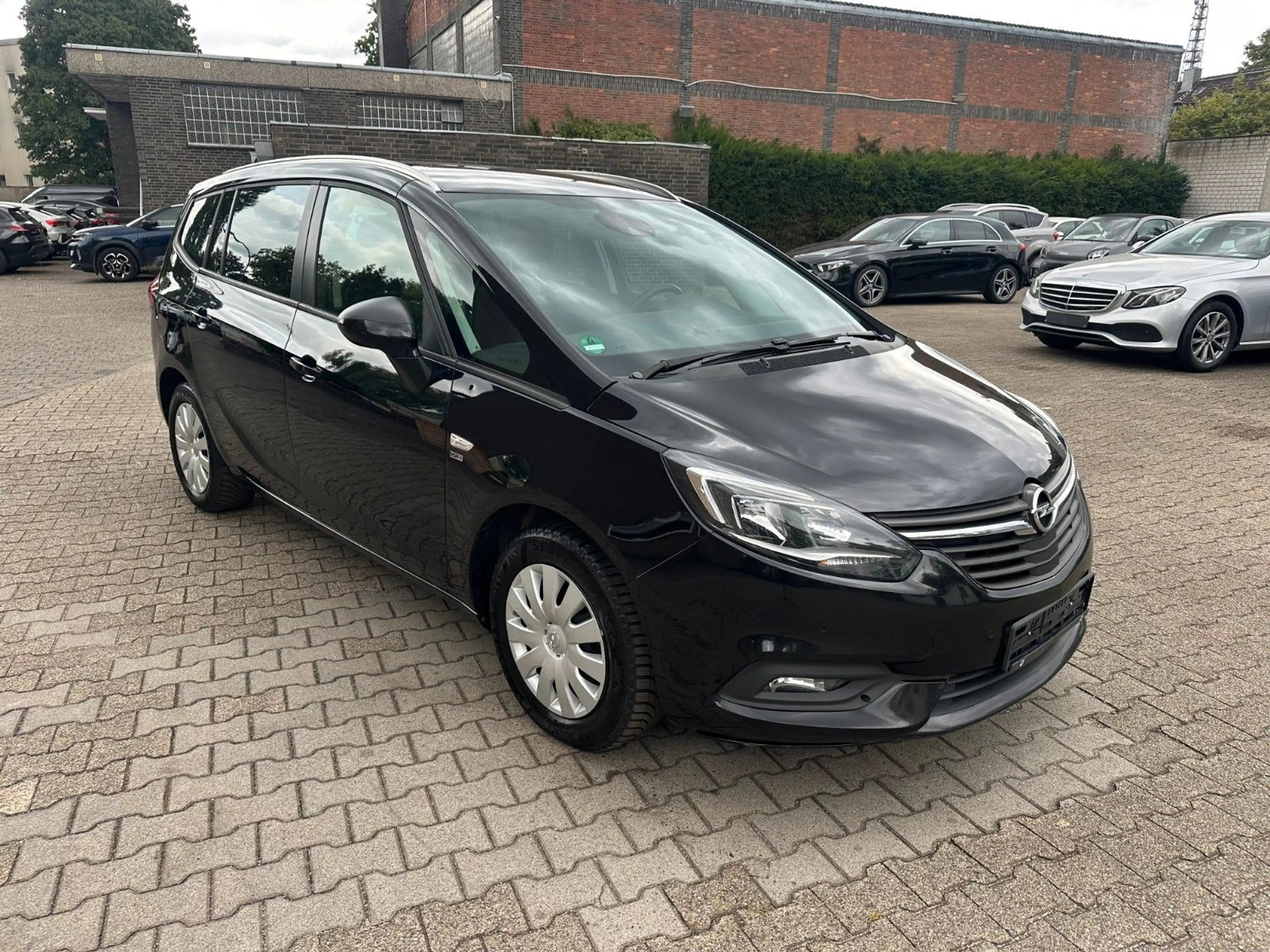Opel Zafira Tourer Zafira C Tourer 100kw * Navi * Kamera — photo 4