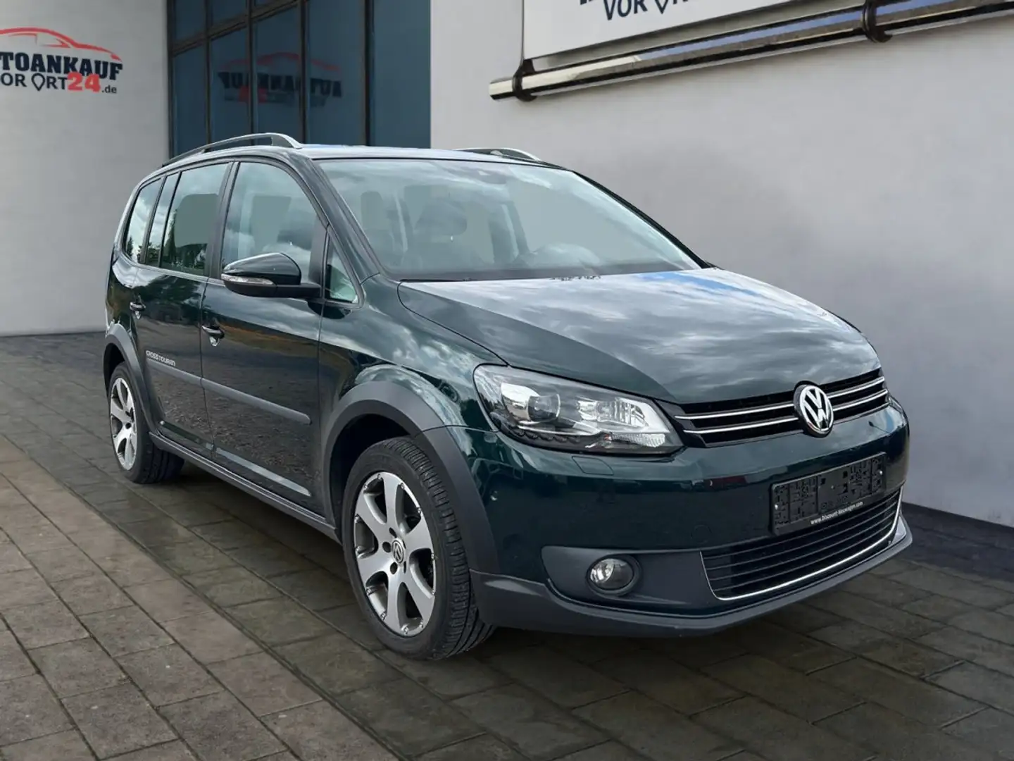 Volkswagen Touran CrossTouran*BiXenon*Pano*Kamera*Stheiz* Klima Verde - 1