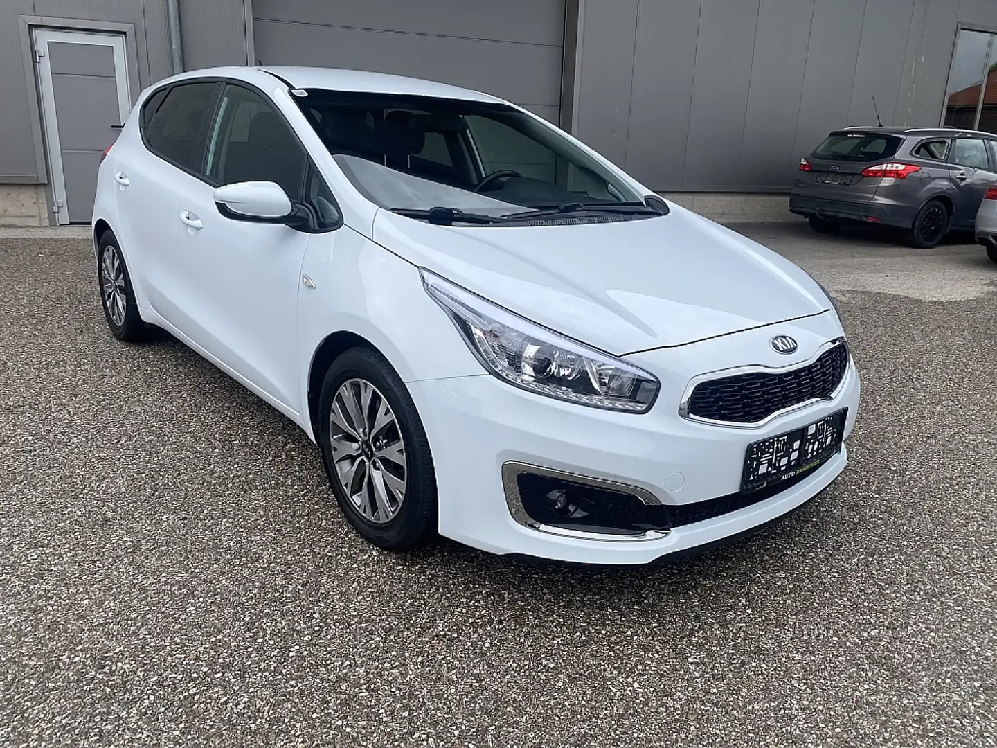 Kia Ceed / cee'd cee'd 1,4 #Rückfahrkam#Sitzheiz#PDC#Nav Nero - 1