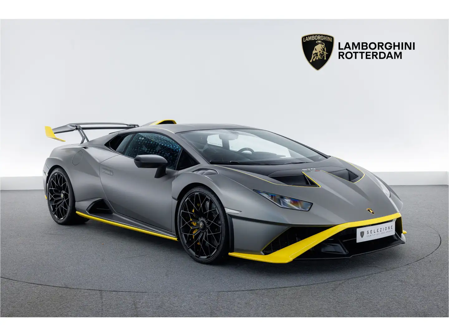 Lamborghini Huracán STO | MY22 | Akrapovic | Xpel Full Coverage Grijs - 1