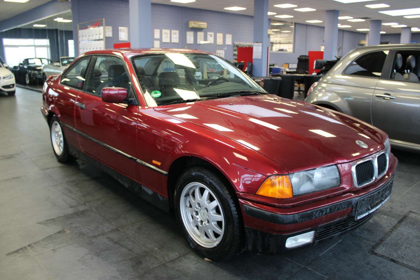 Second hand Bmw 3 Series 320
