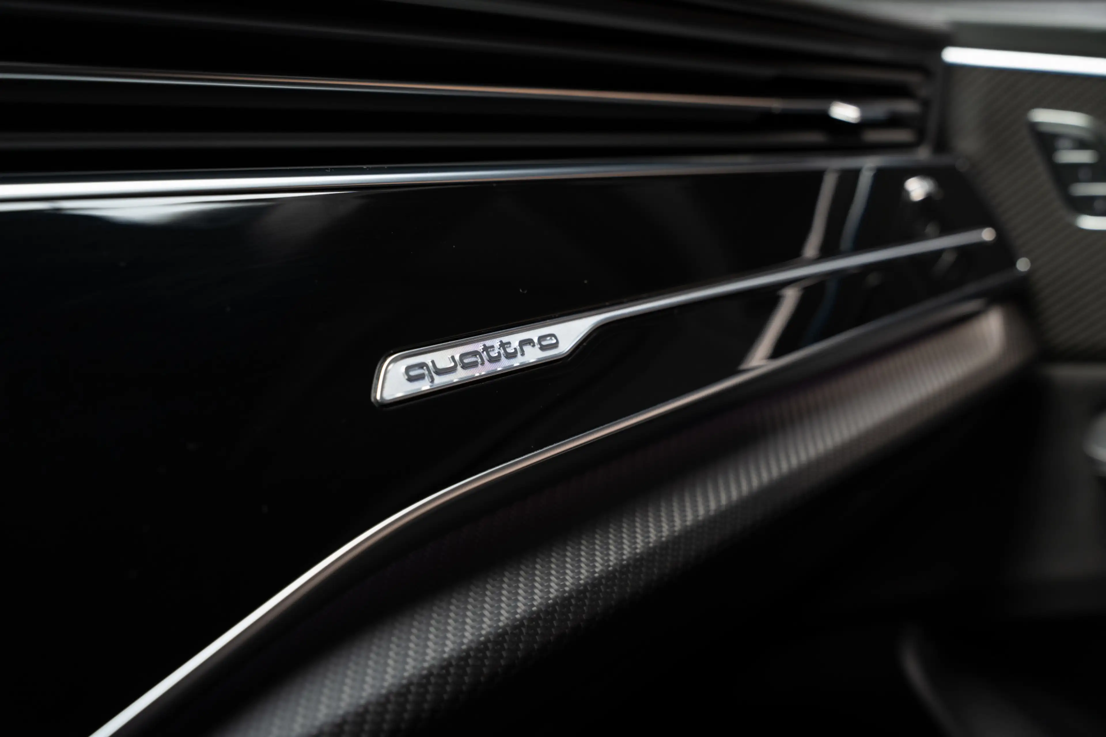 Audi RS Q8 4.0 TFSI B&O HUD Massage Keramisch Softclose ACC P — photo 44