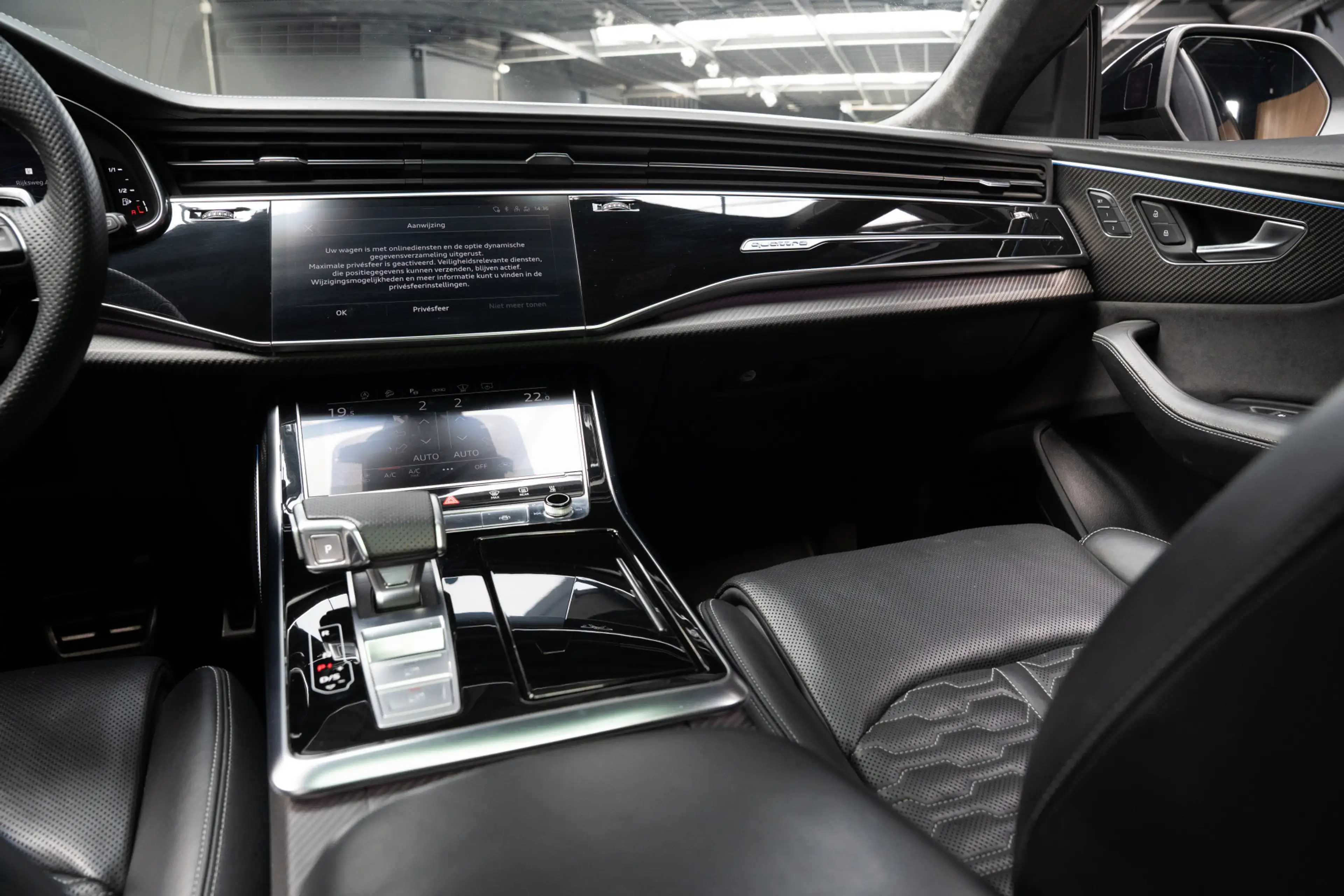 Audi RS Q8 4.0 TFSI B&O HUD Massage Keramisch Softclose ACC P — photo 43