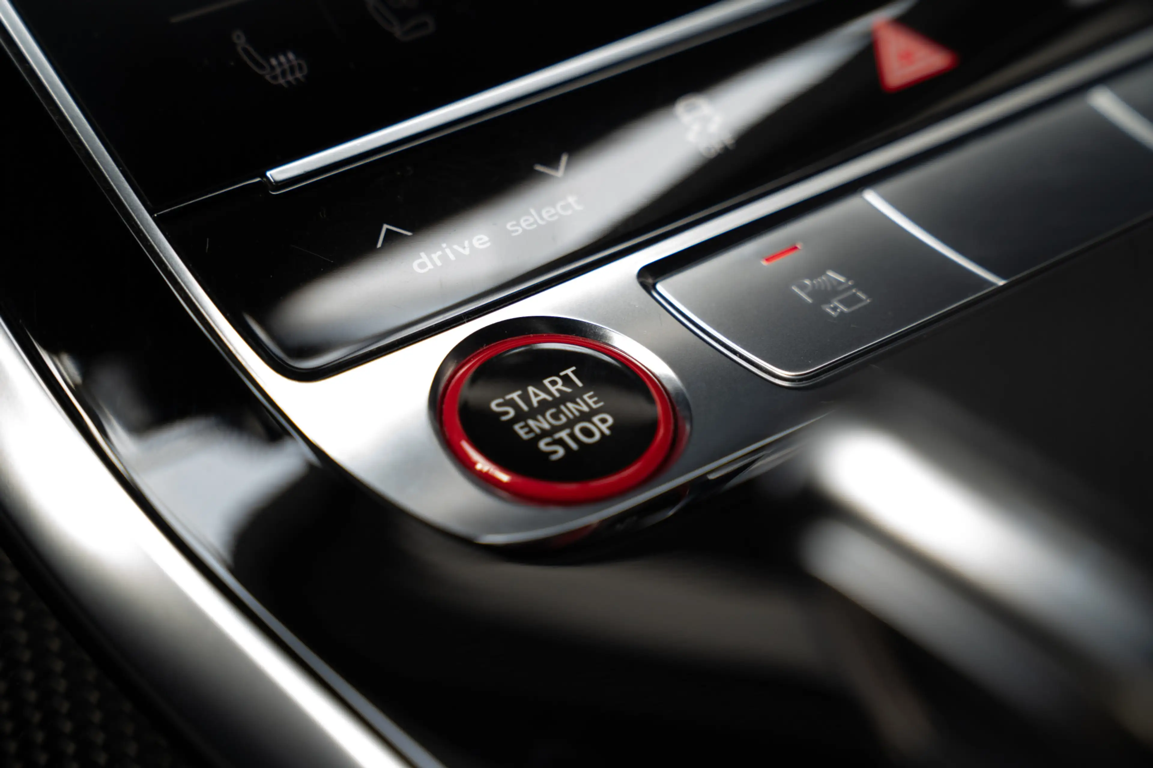 Audi RS Q8 4.0 TFSI B&O HUD Massage Keramisch Softclose ACC P — photo 45