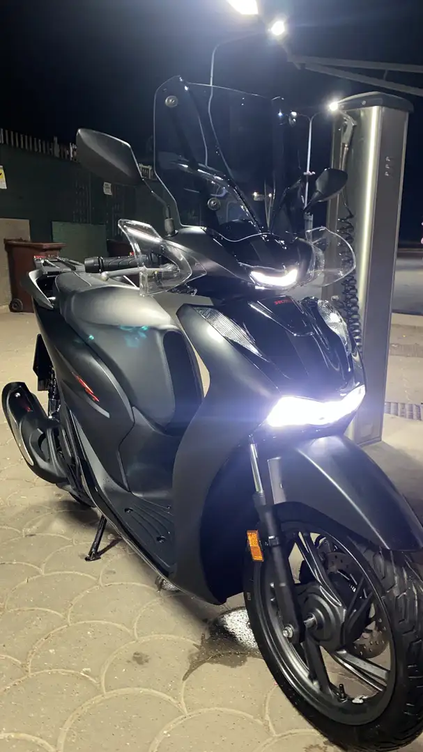 Honda SH 125i Sport - 1