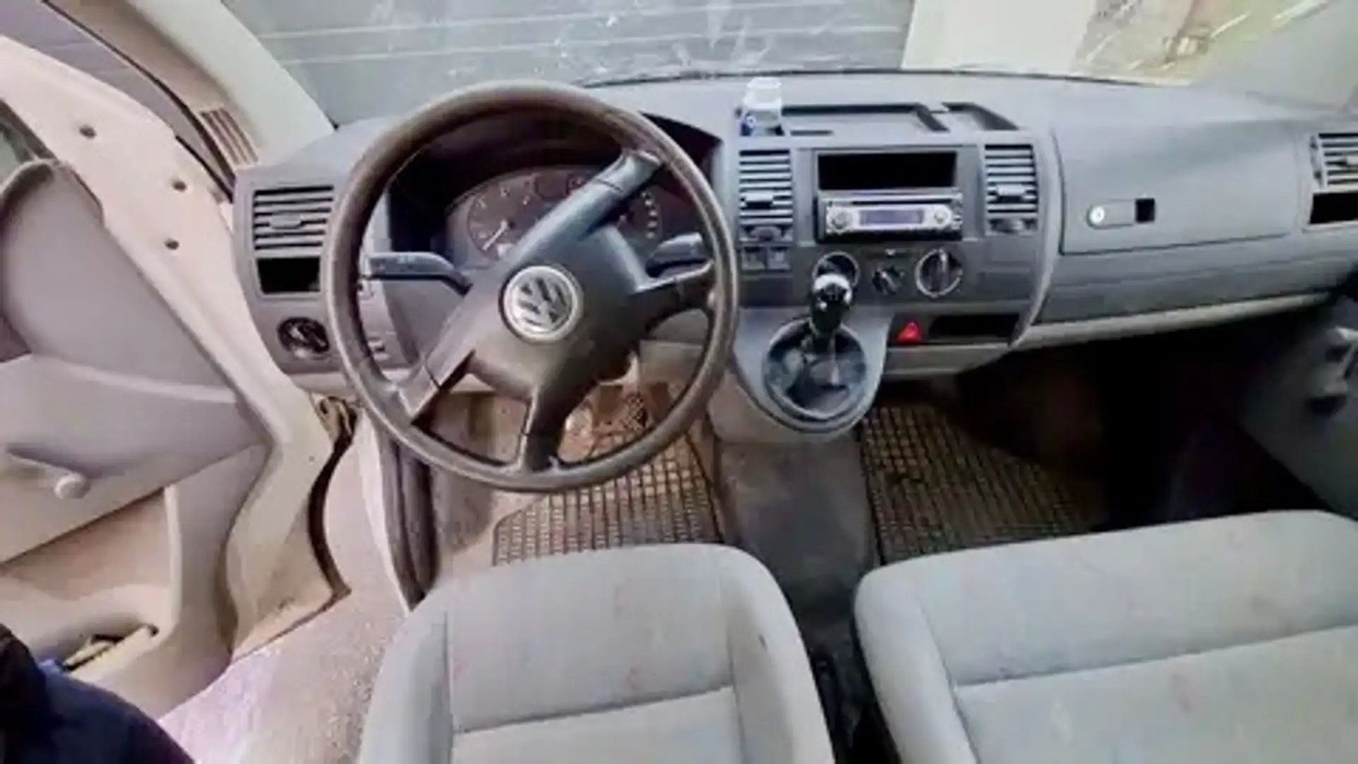 Volkswagen T5 bijela - 2