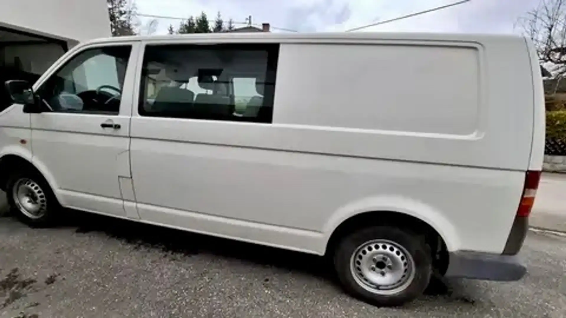 Volkswagen T5 bijela - 1