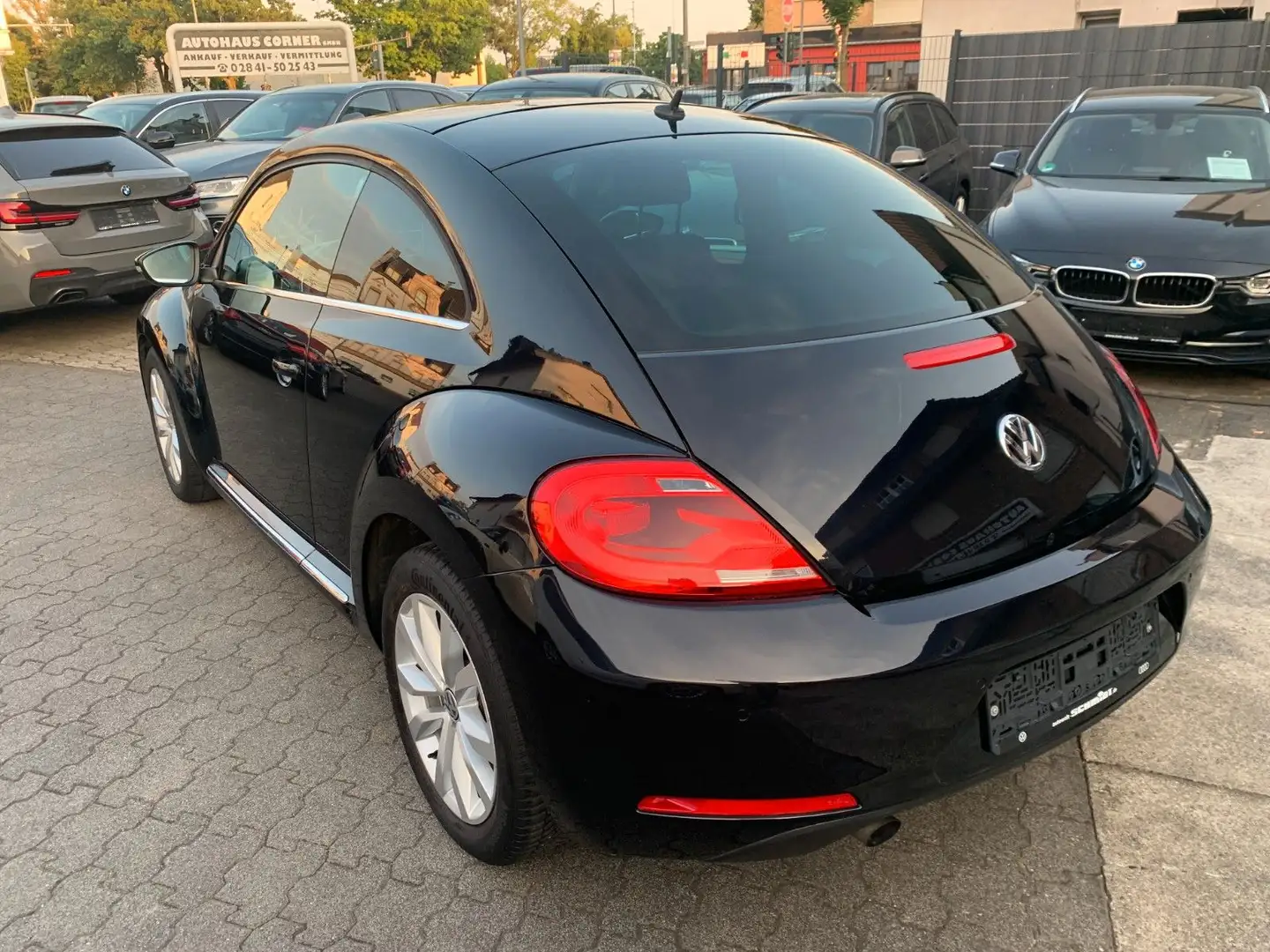 Volkswagen New Beetle 1.2 Design Panoramadach Bi-Xenon Noir - 2