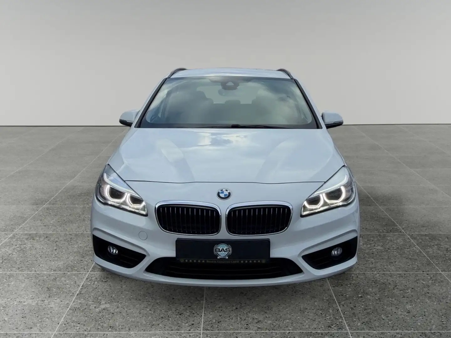 BMW 225 225 xe Active Tourer Sitzhz. PDC LED NAV 8fach Weiß - 2