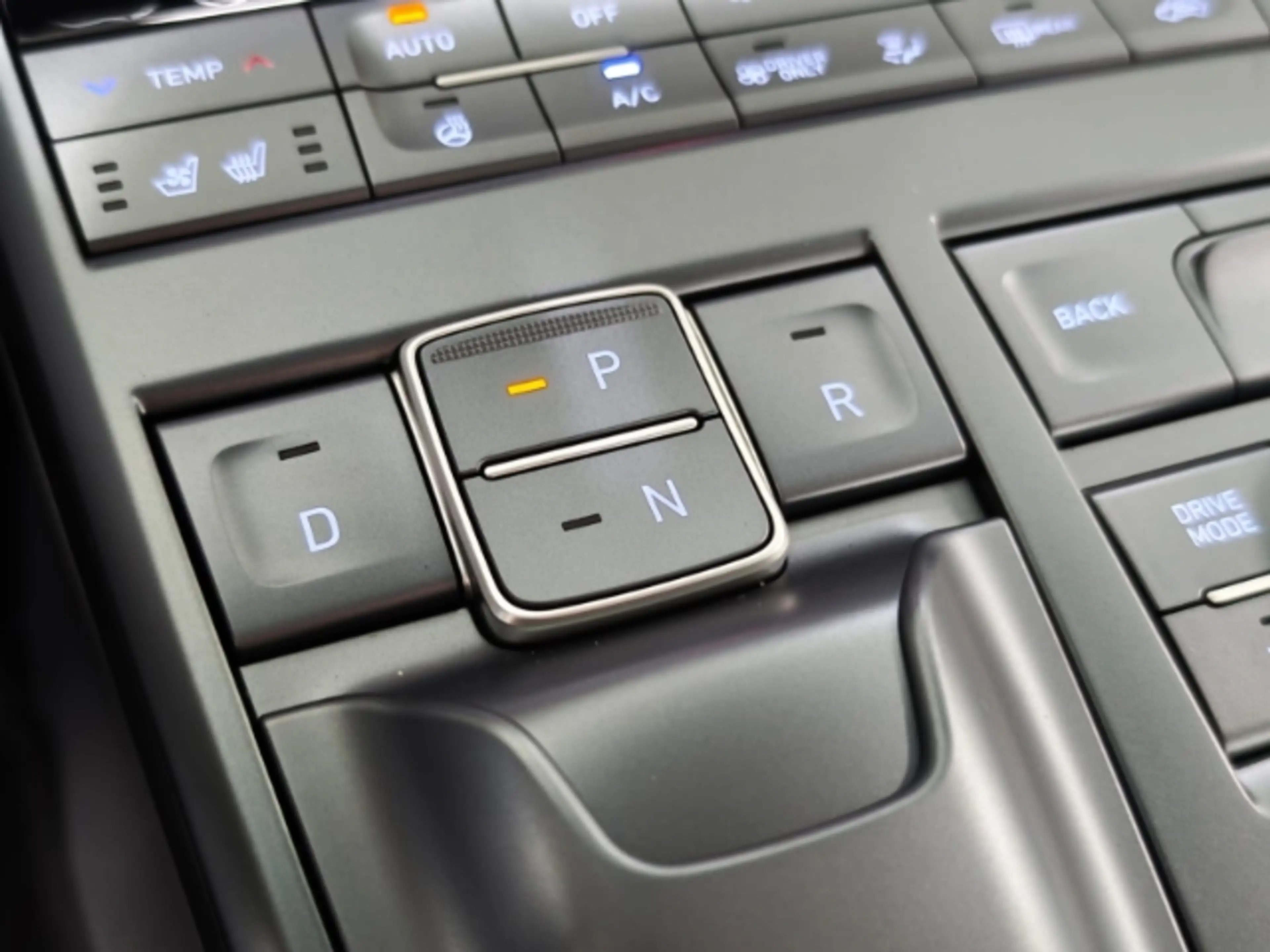 Hyundai NEXO Hyundai PRIME-Paket El. Panodach Navi Digitales Co — photo 10