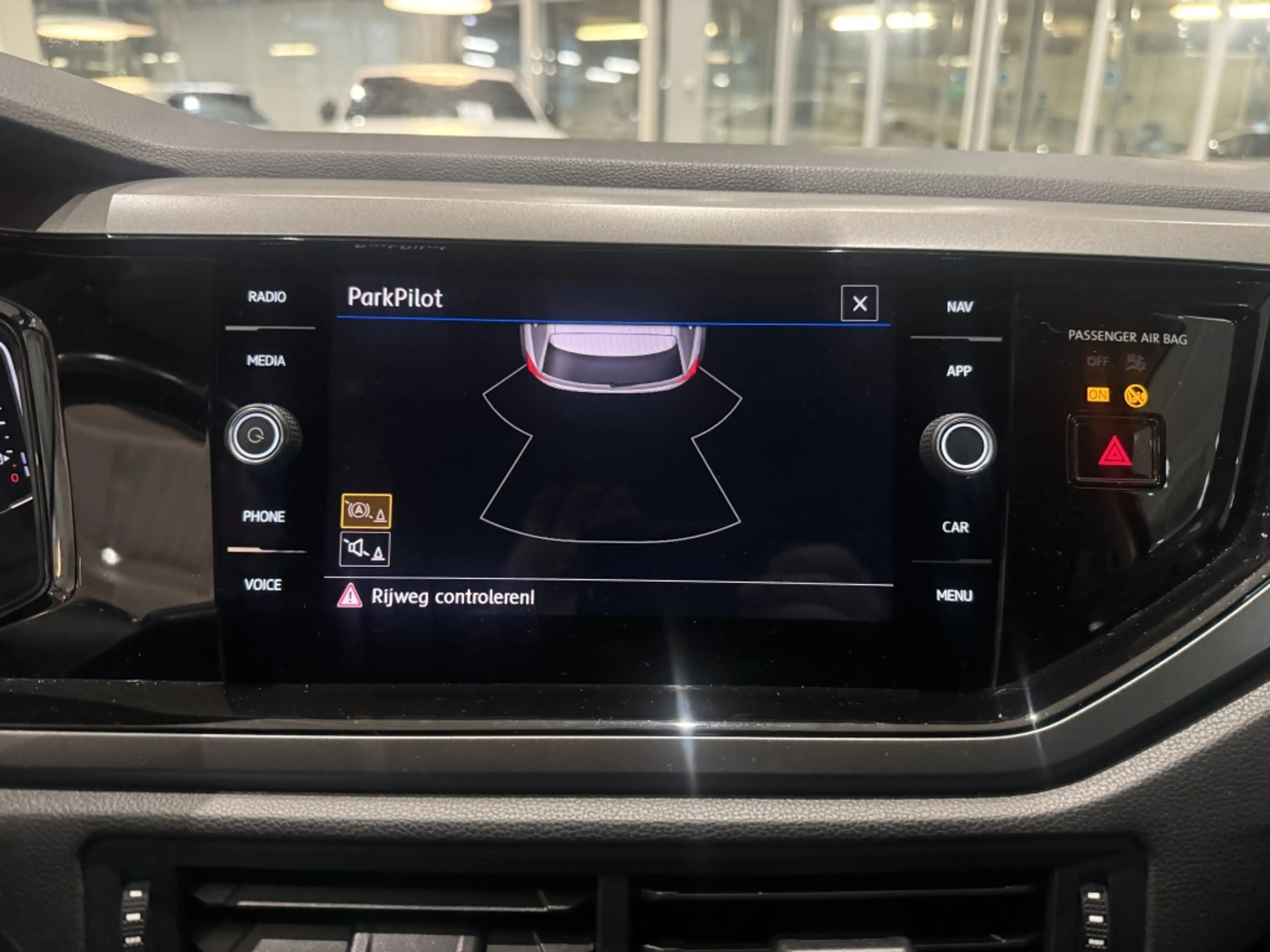 Volkswagen Polo 1.0 TSI Comfortline — photo 11