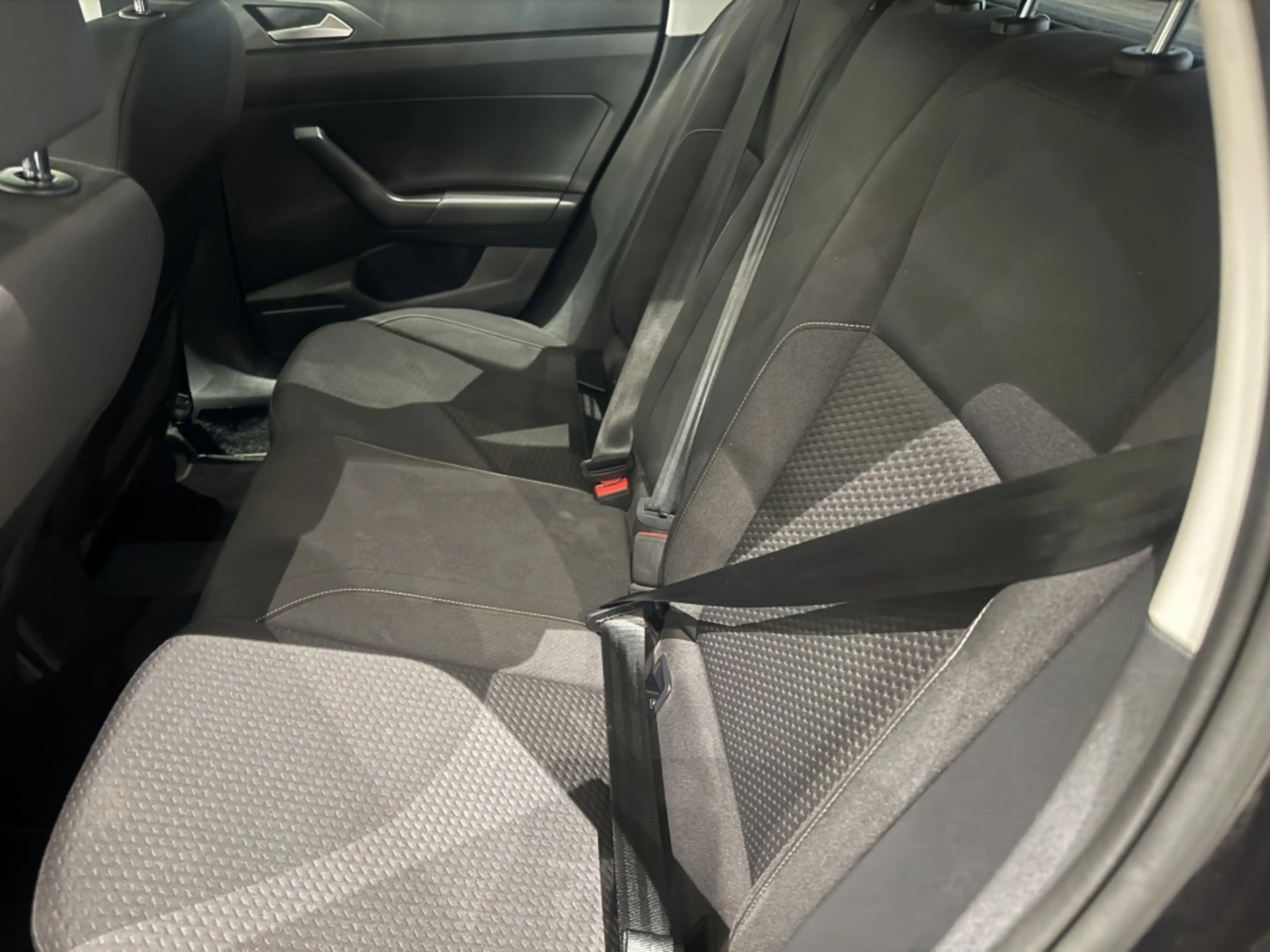 Volkswagen Polo 1.0 TSI Comfortline — photo 6