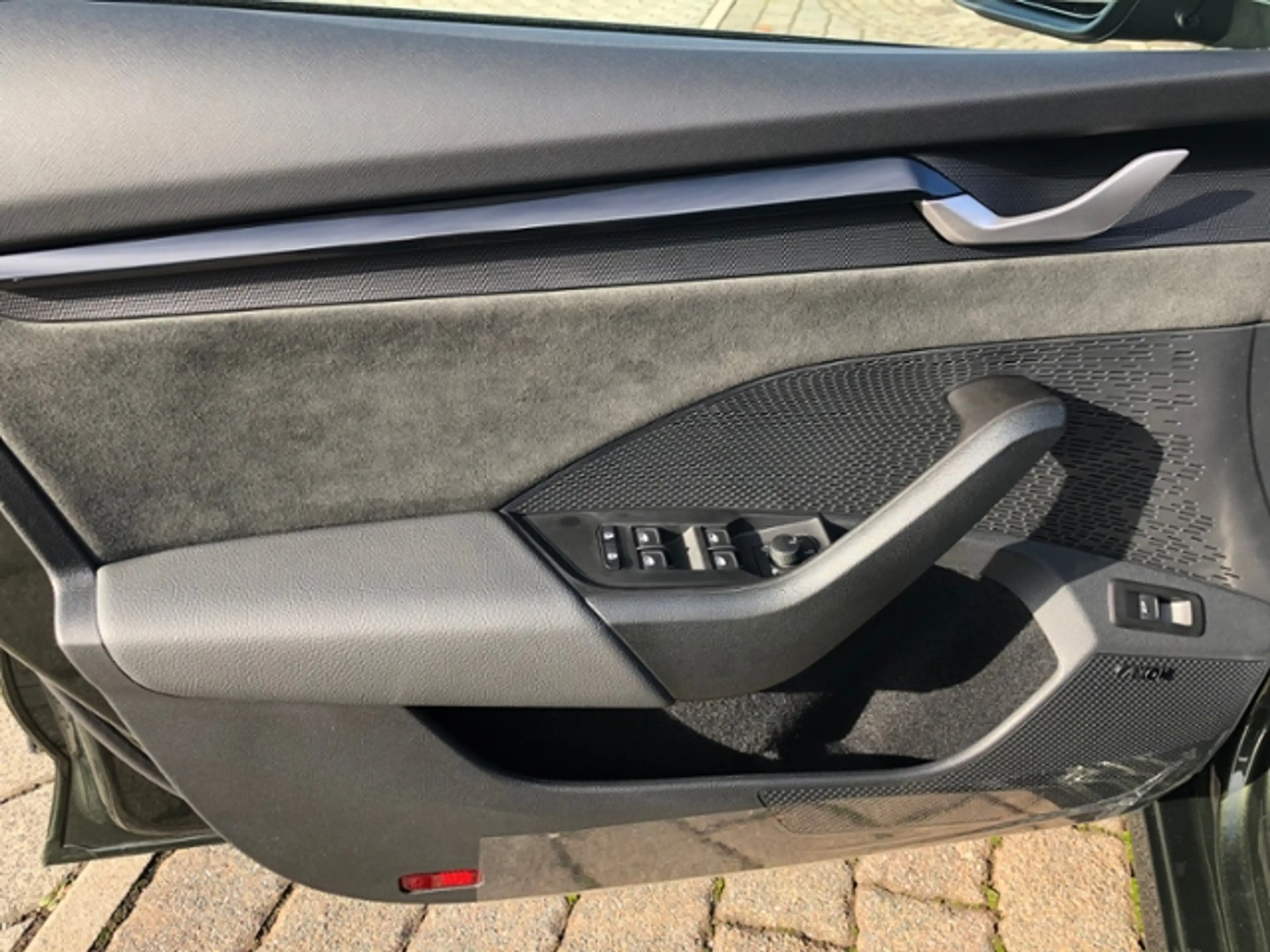 Skoda Octavia RS  Khaki Grün AHZV Matrix Canton — photo 6