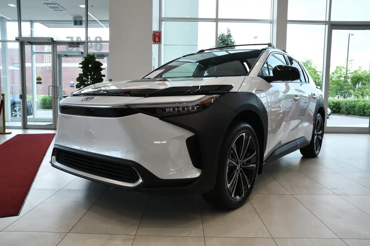 2025 Toyota bZ
