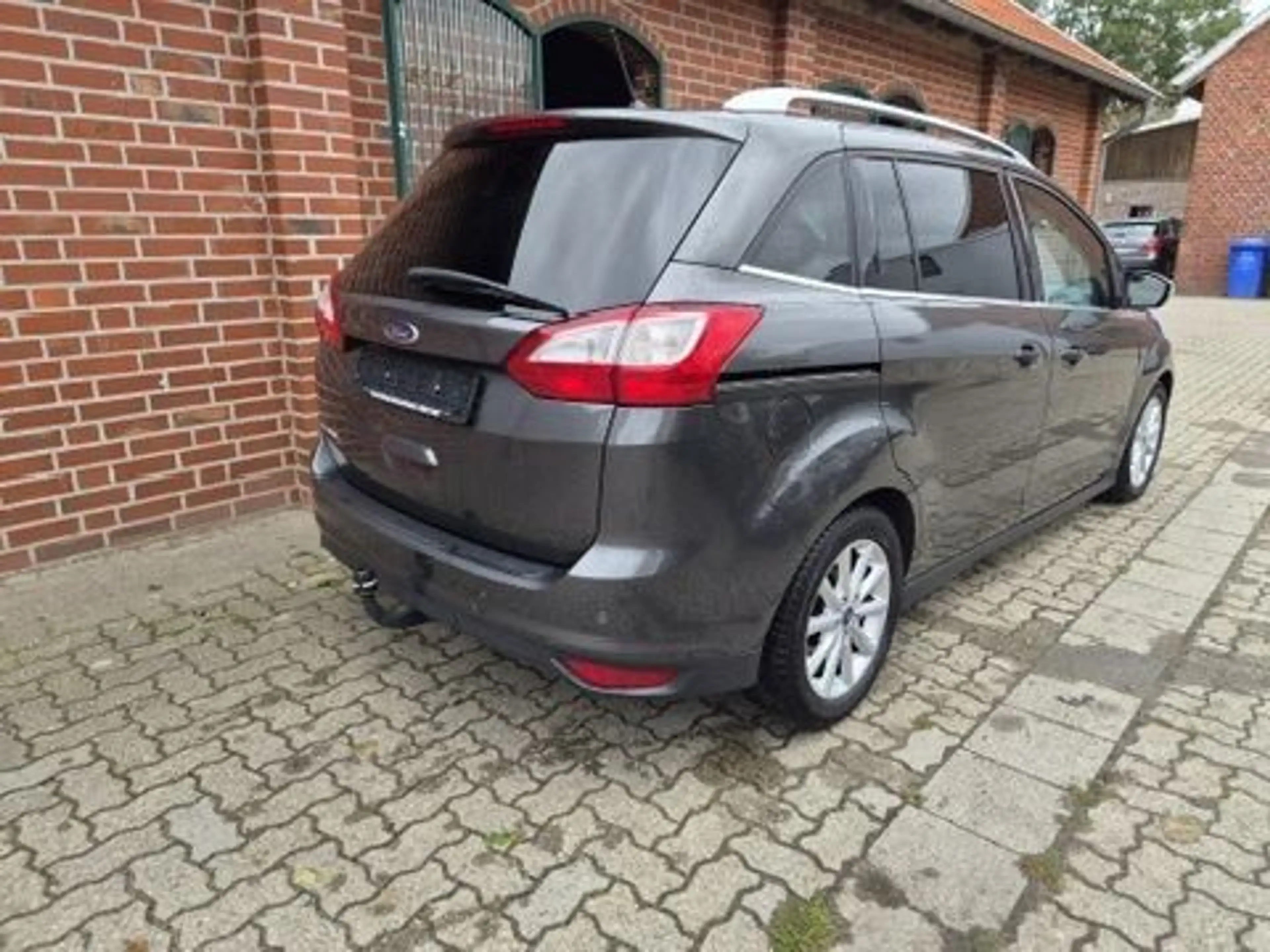 Ford Grand C-Max Grand C-MAX Titanium Navi AHK — photo 6
