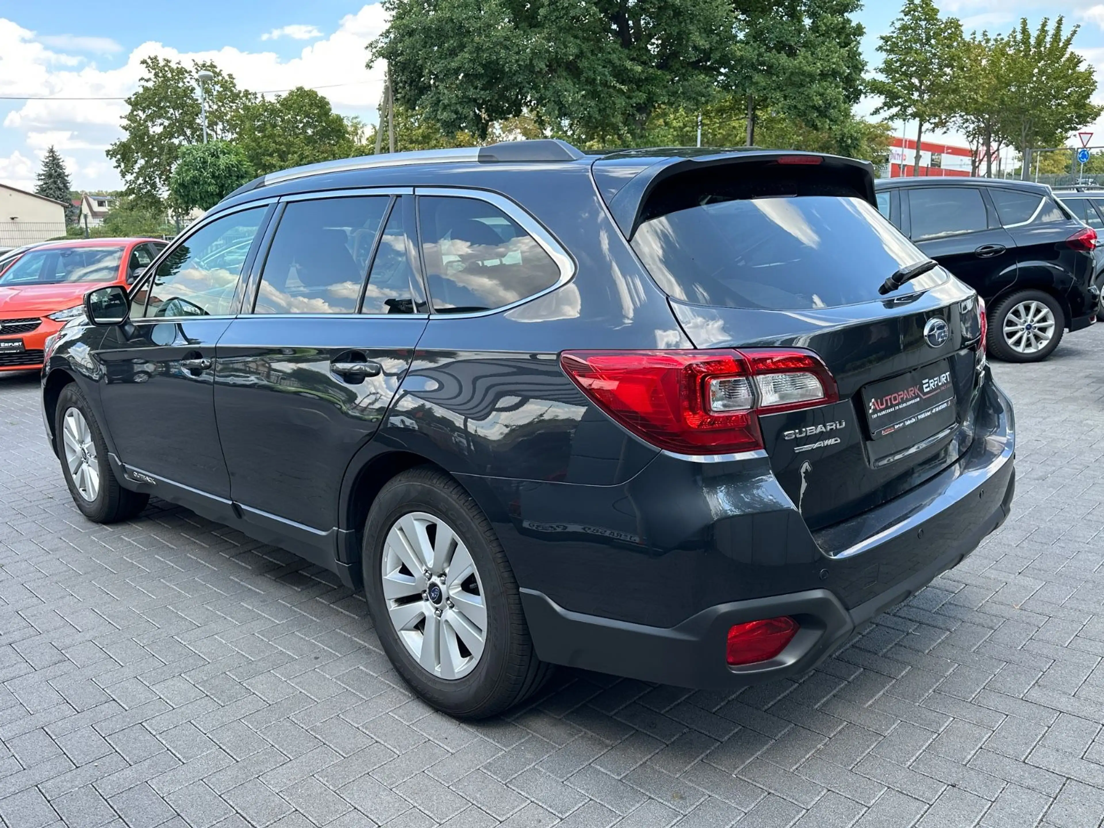 Subaru OUTBACK 4x4 Comfort Automatik*Klima*Temp*LED — photo 3