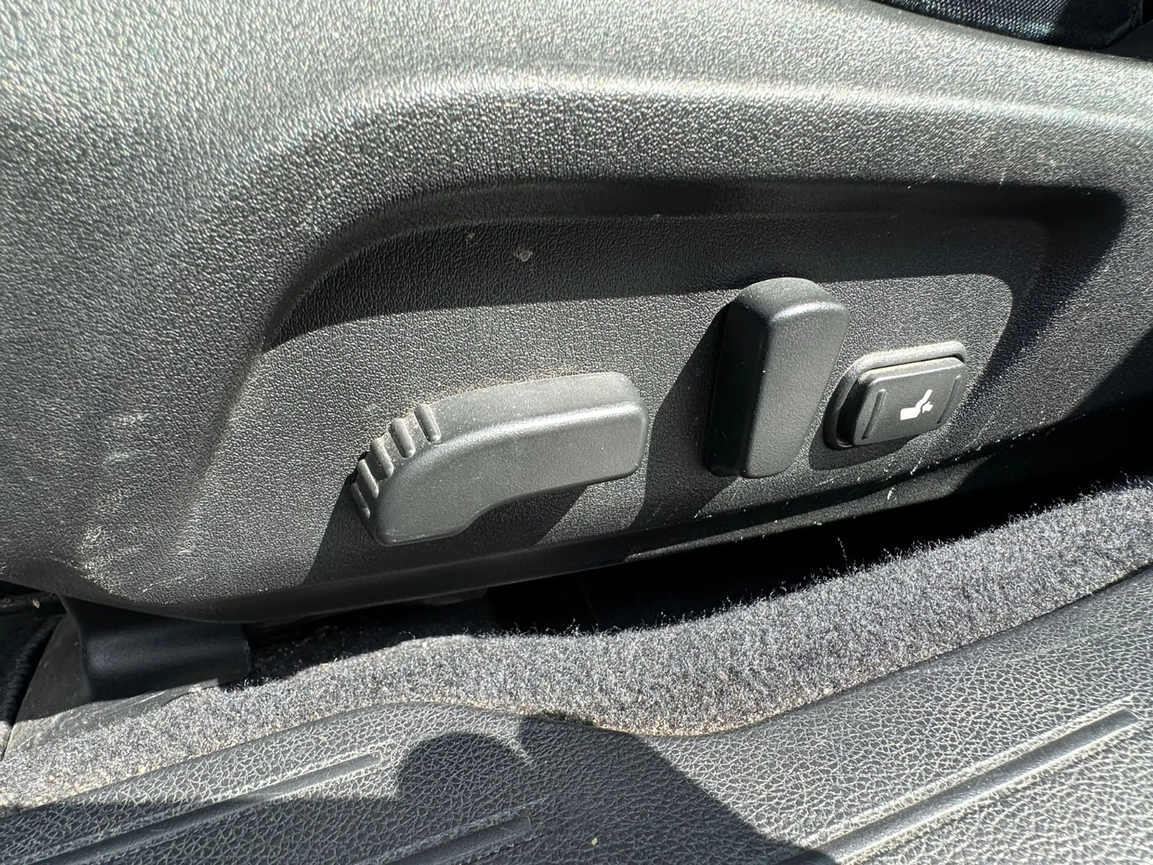 Subaru OUTBACK 4x4 Comfort Automatik*Klima*Temp*LED — photo 19