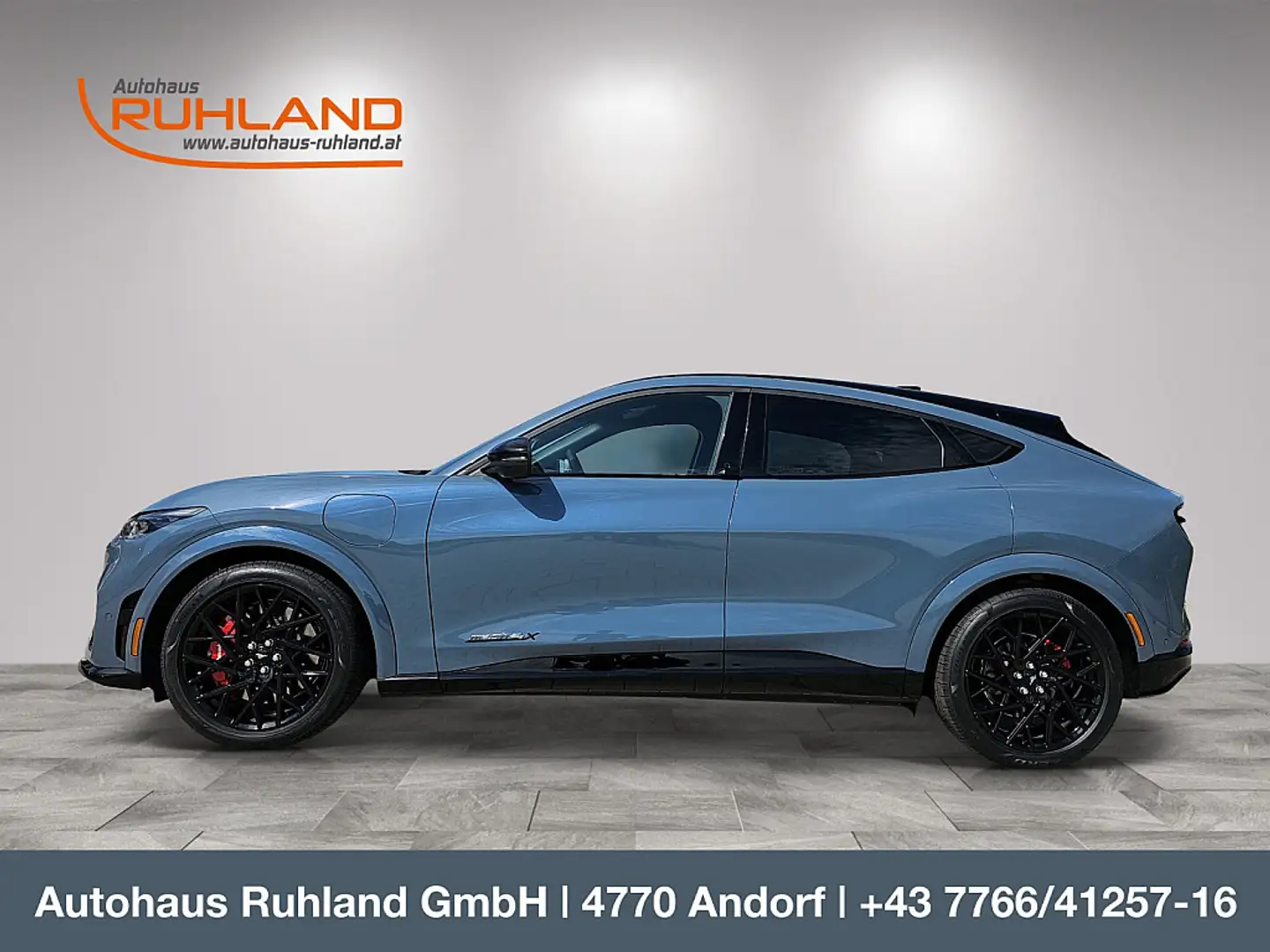 Ford Mustang Mach-E Elektro 99kWh Extended Range AWD GT Blau - 2