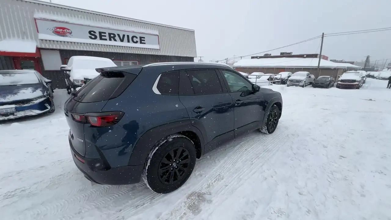 Mazda CX-50 снимка Mazda CX-50