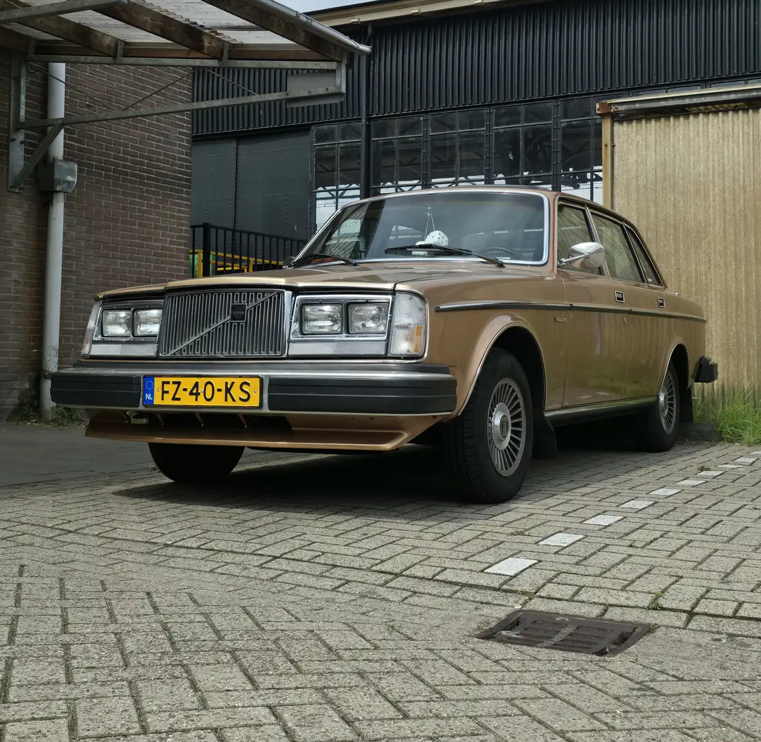 Volvo 960 GLE Hnědá - 1