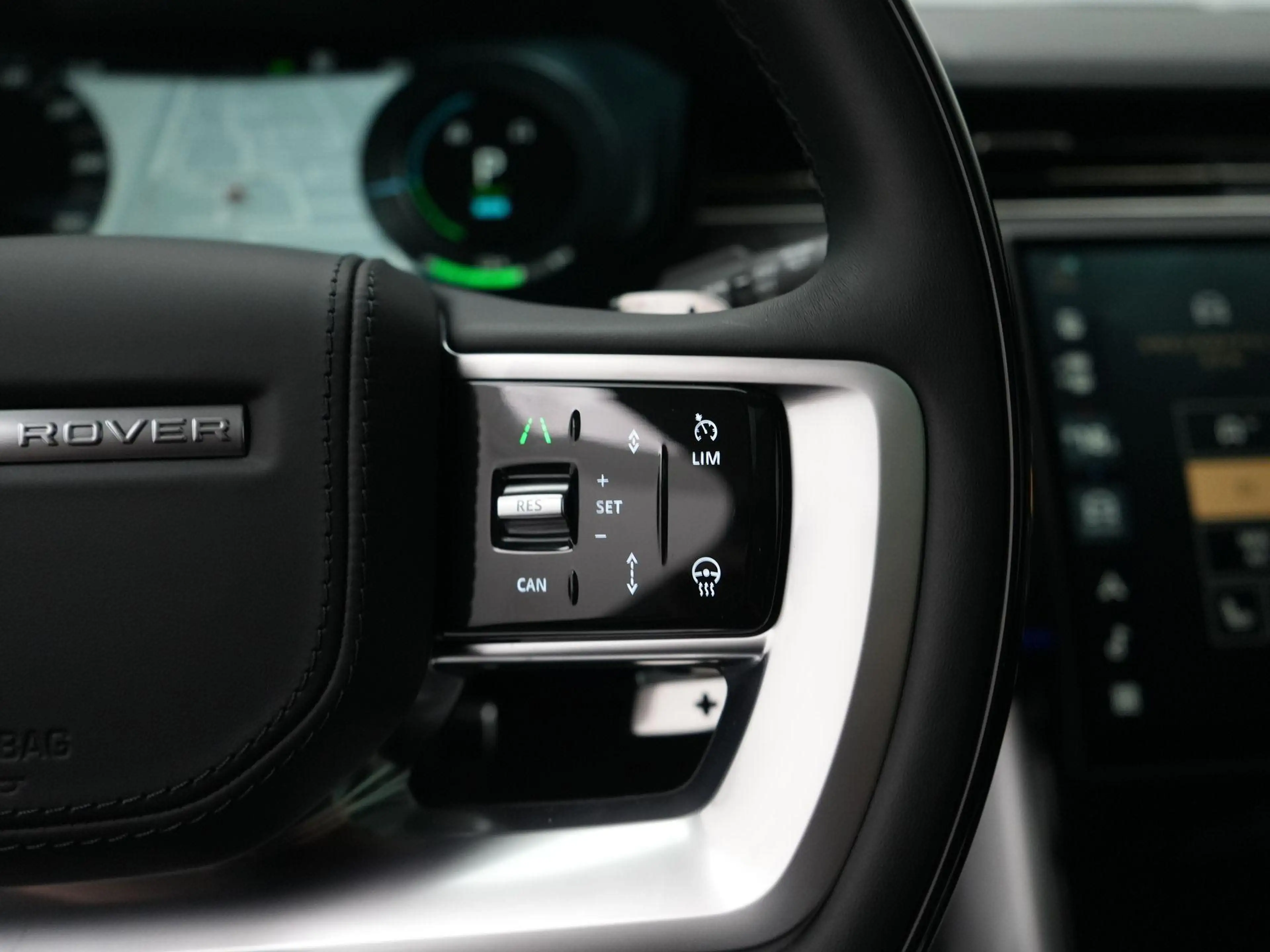 Land Rover Range Rover 3.0 P550e Autobiography PHEV — photo 15