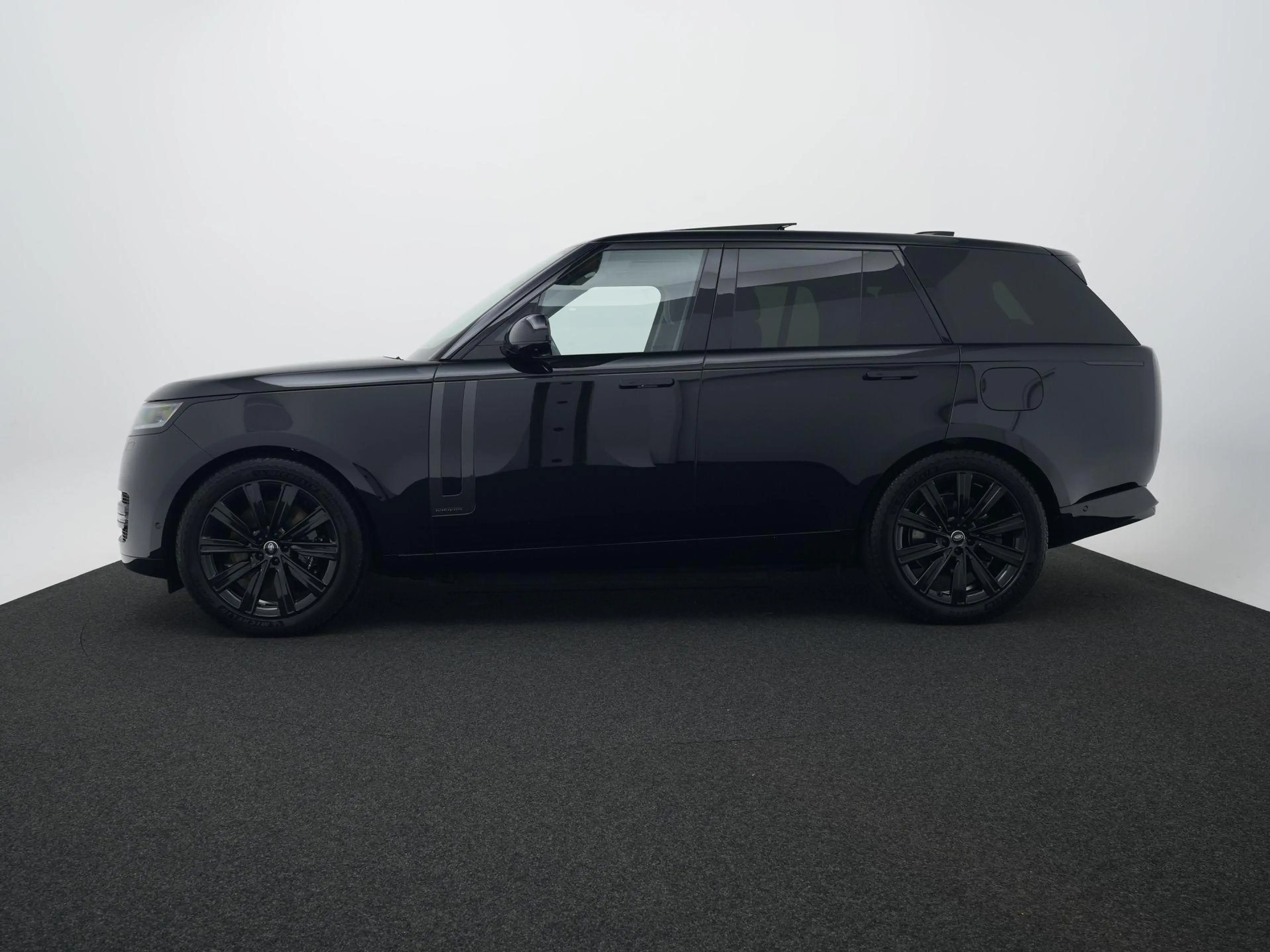 Land Rover Range Rover 3.0 P550e Autobiography PHEV — photo 5
